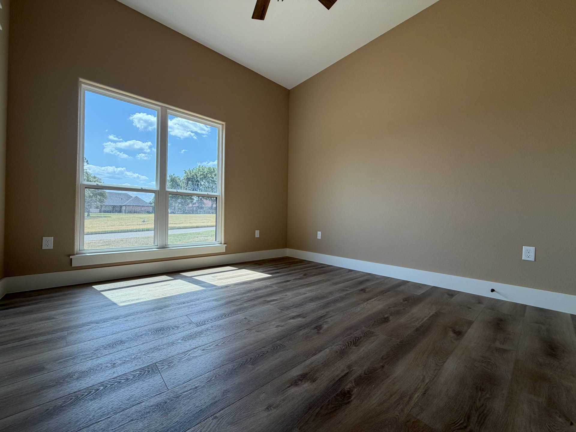 33 Wilderness Road N Calera OK 74730