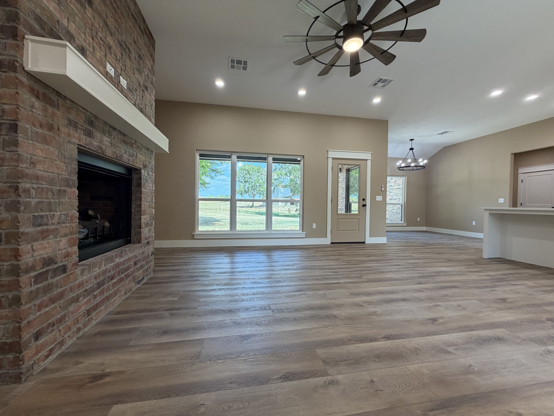 33 Wilderness Road N Calera OK 74730