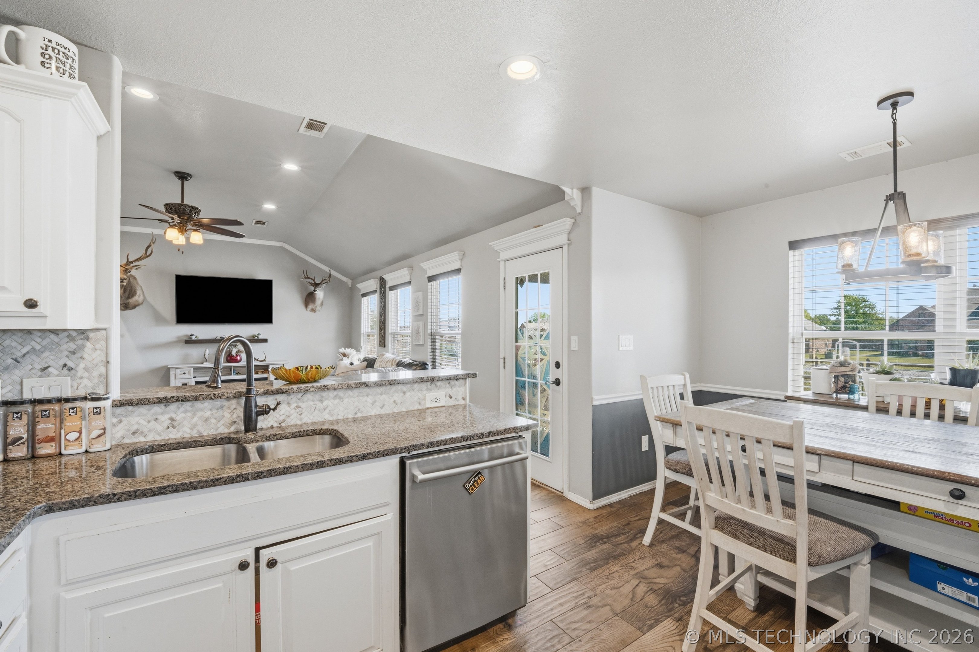 2111 S Javine Street Skiatook OK 74070