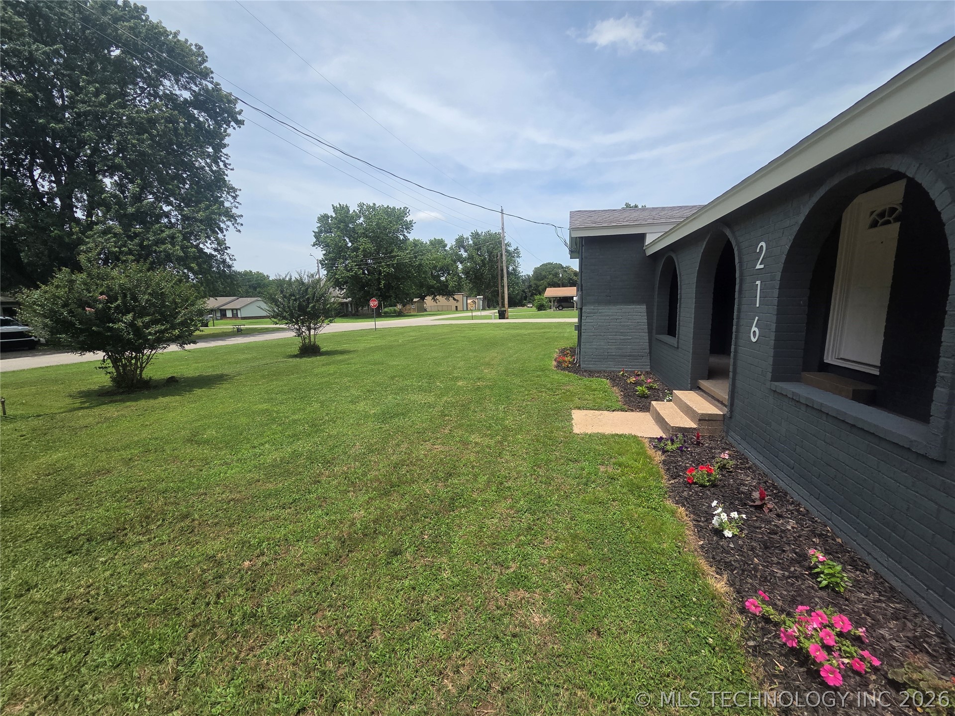 216 N Pine Street Oologah OK 74053