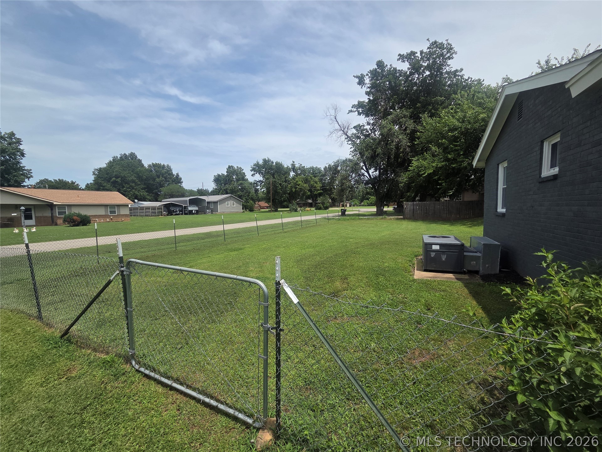 216 N Pine Street Oologah OK 74053