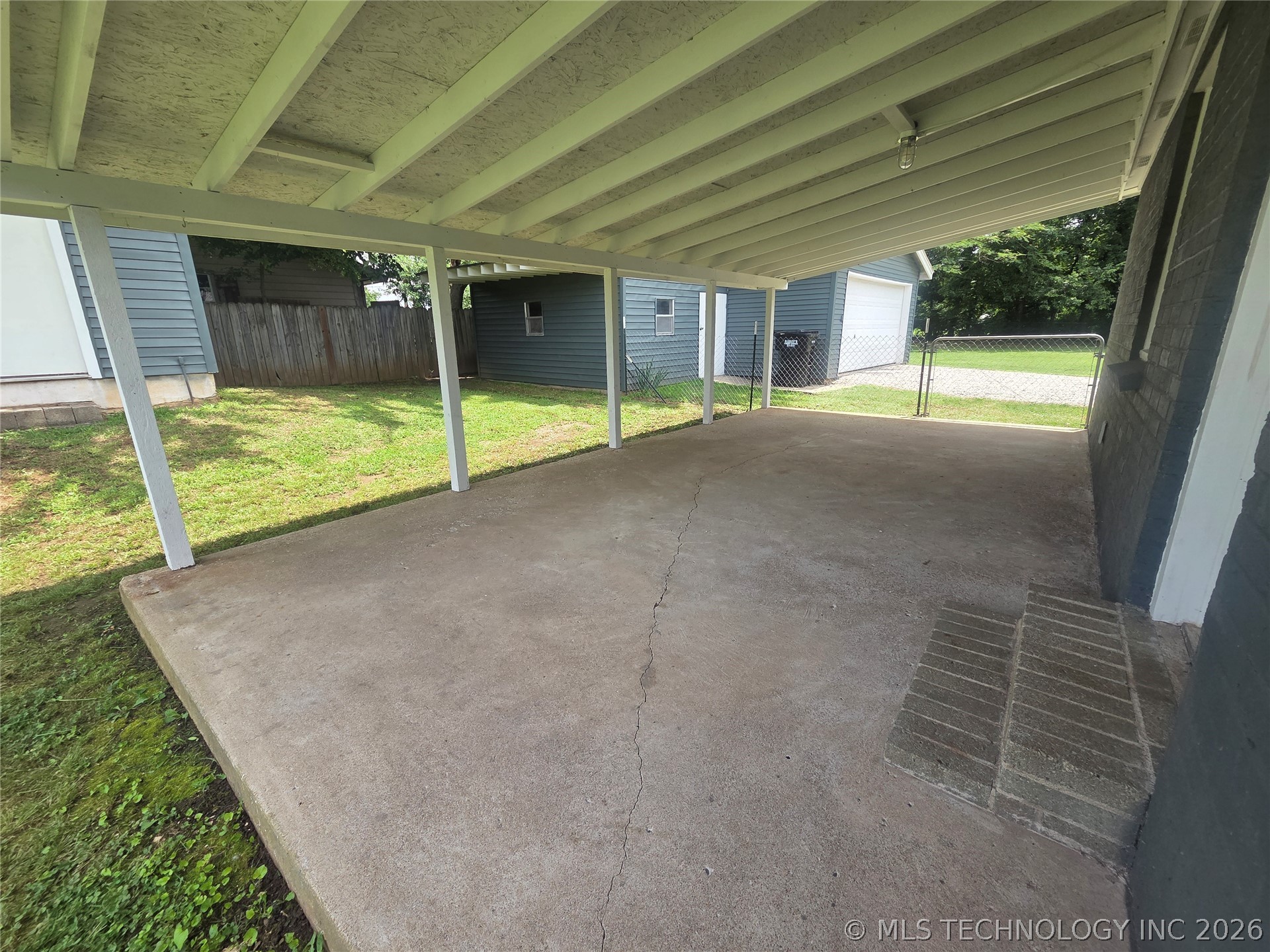 216 N Pine Street Oologah OK 74053