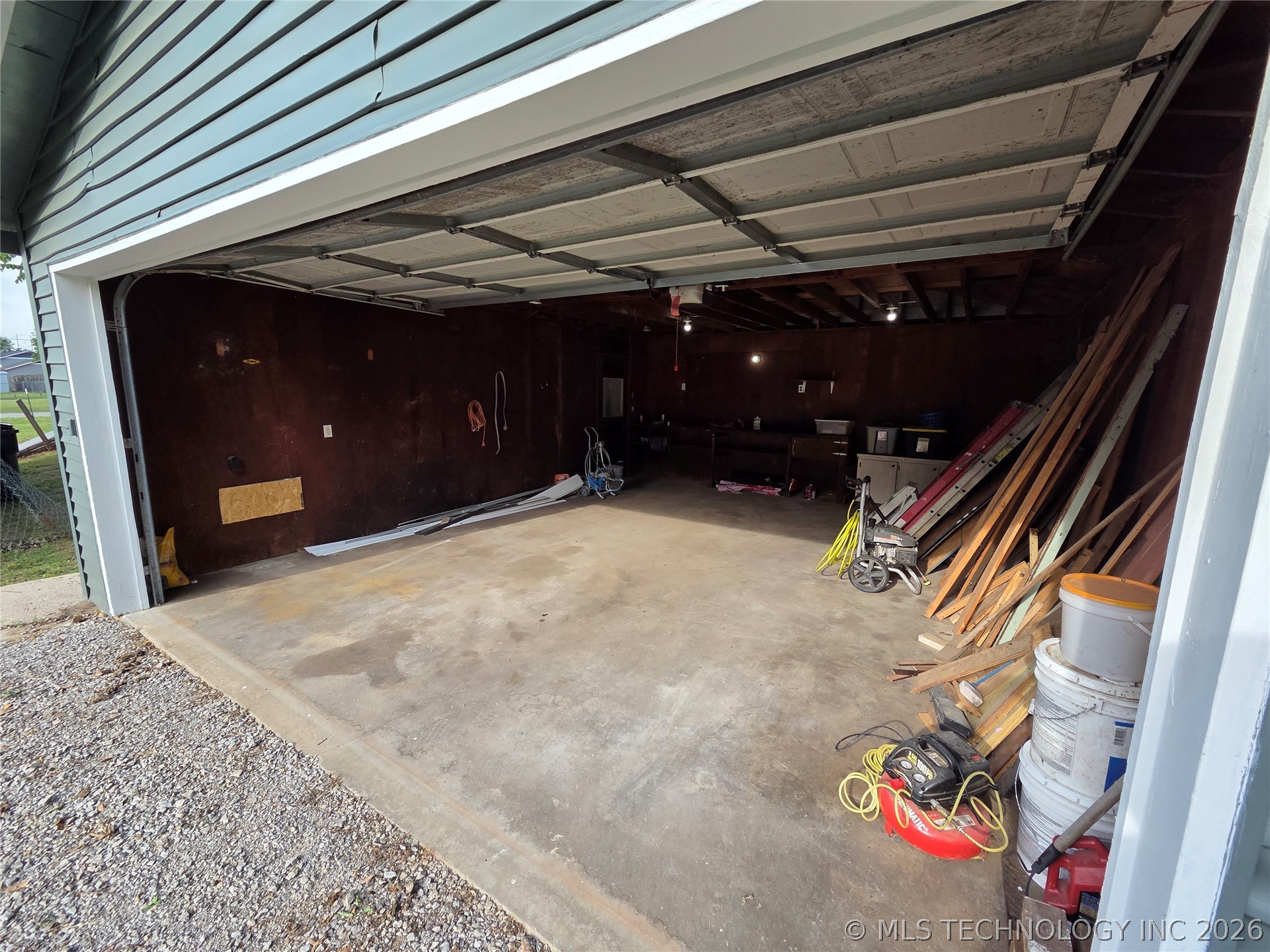 216 N Pine Street Oologah OK 74053