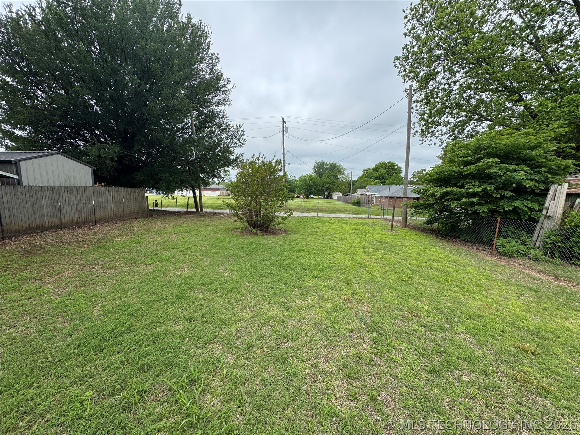 404 N Vine Avenue Cleveland OK 74020