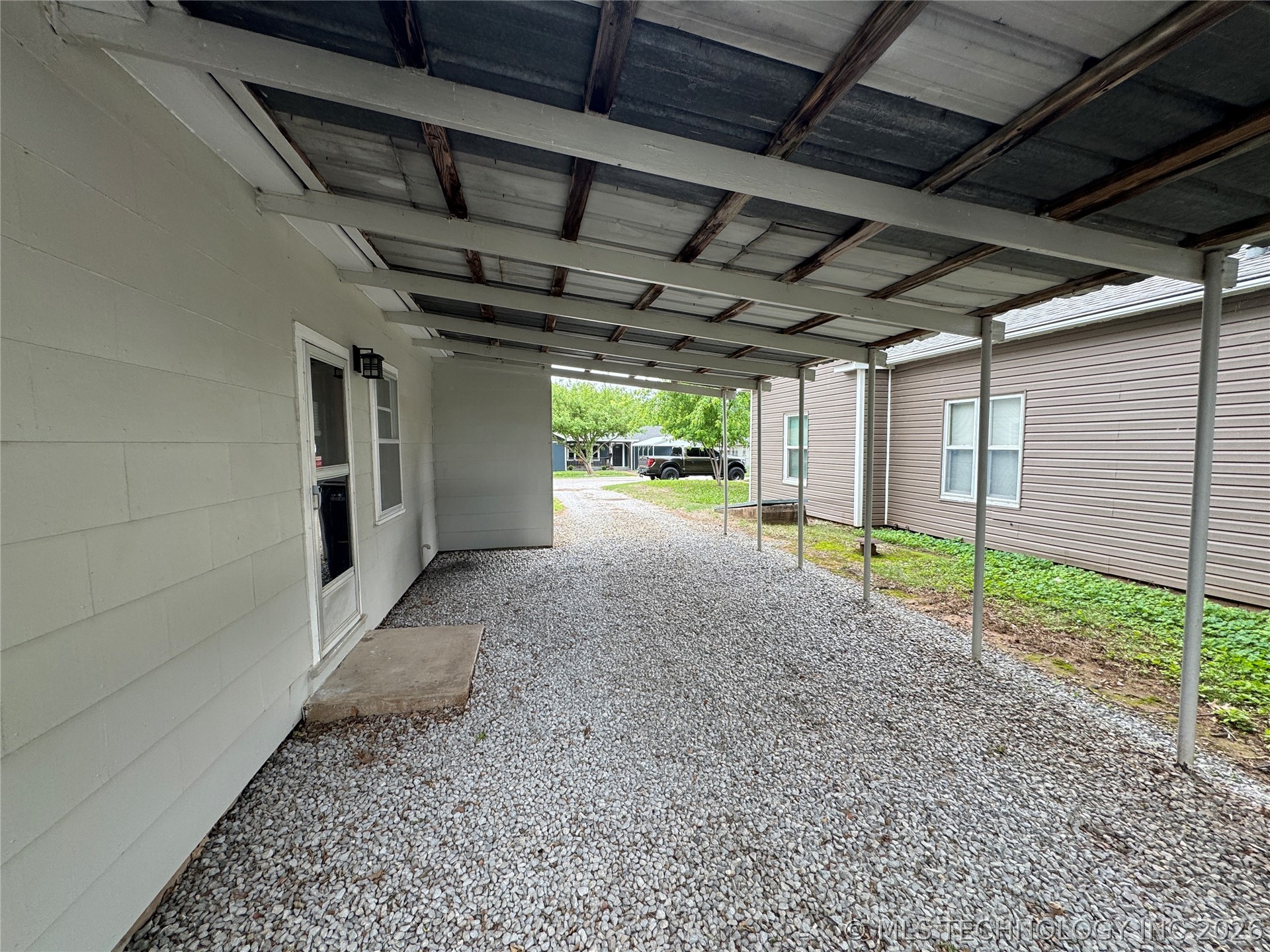 404 N Vine Avenue Cleveland OK 74020