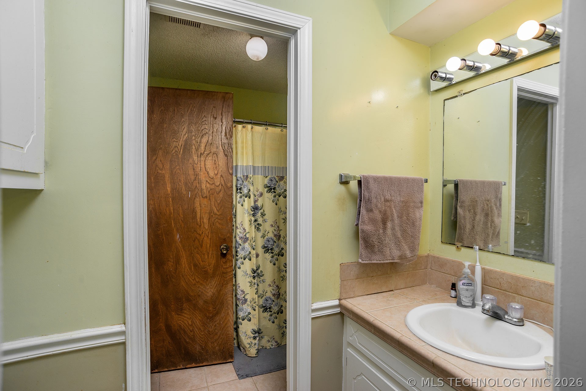 104 NE 7th Perkins OK 74059