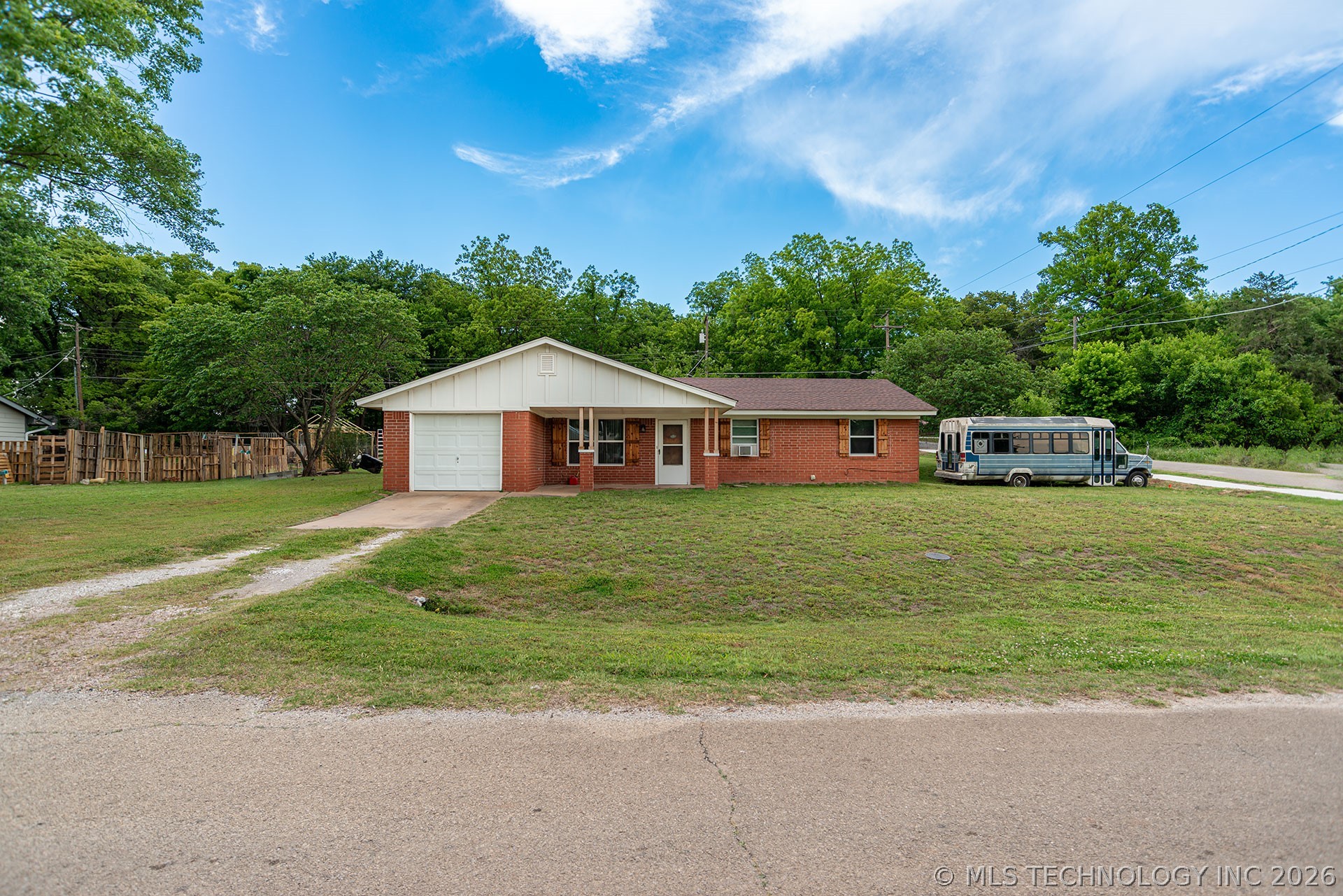 104 NE 7th Perkins OK 74059