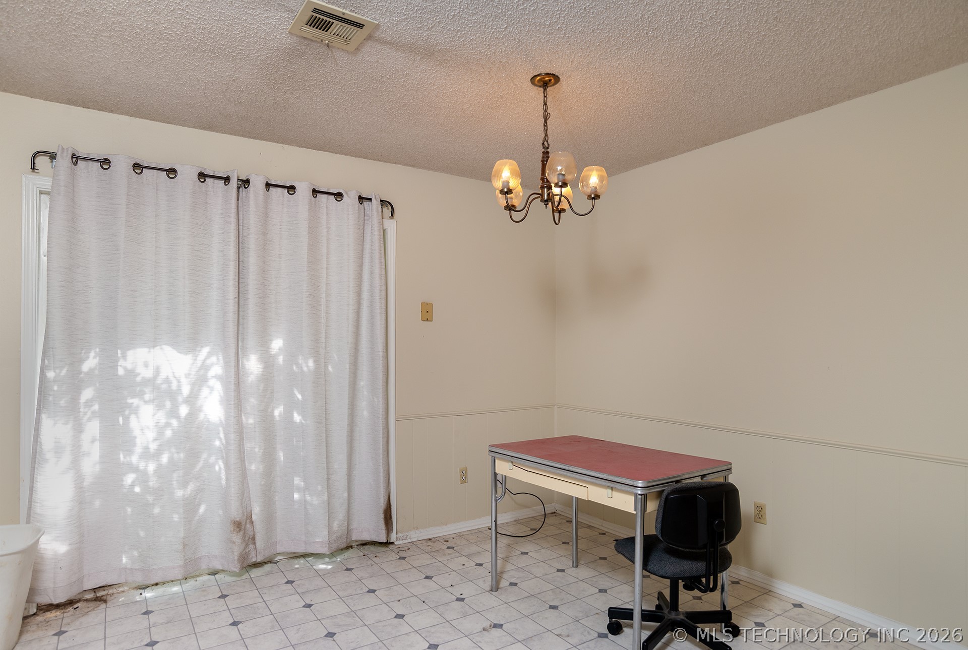 104 NE 7th Perkins OK 74059