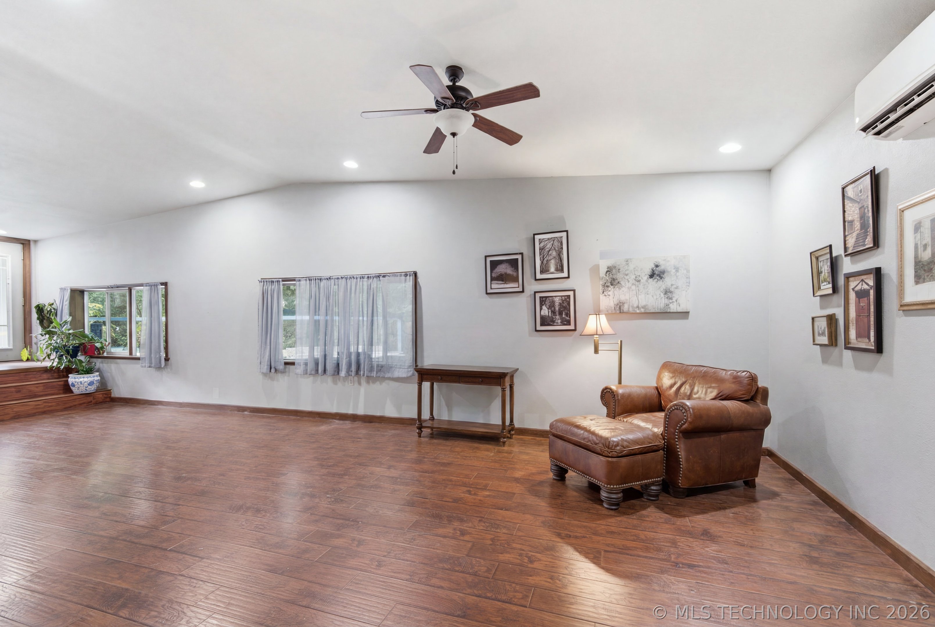 8049 N Highway 10 Tahlequah OK 74464