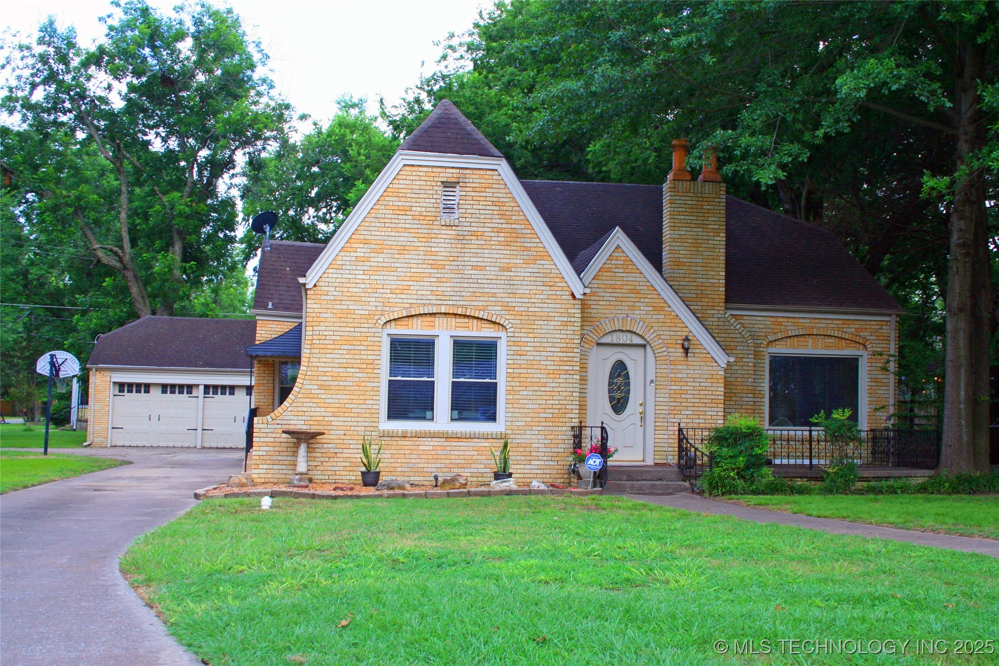 1804 Stanley SW Ardmore OK 73401