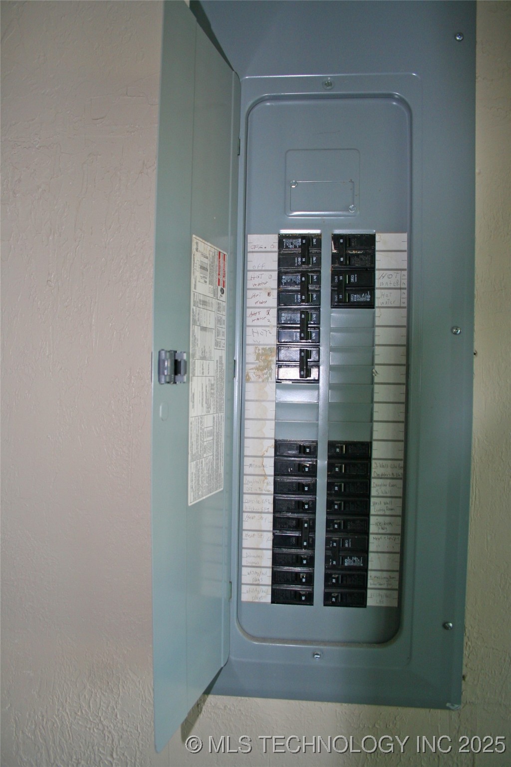 1804 Stanley SW Ardmore OK 73401