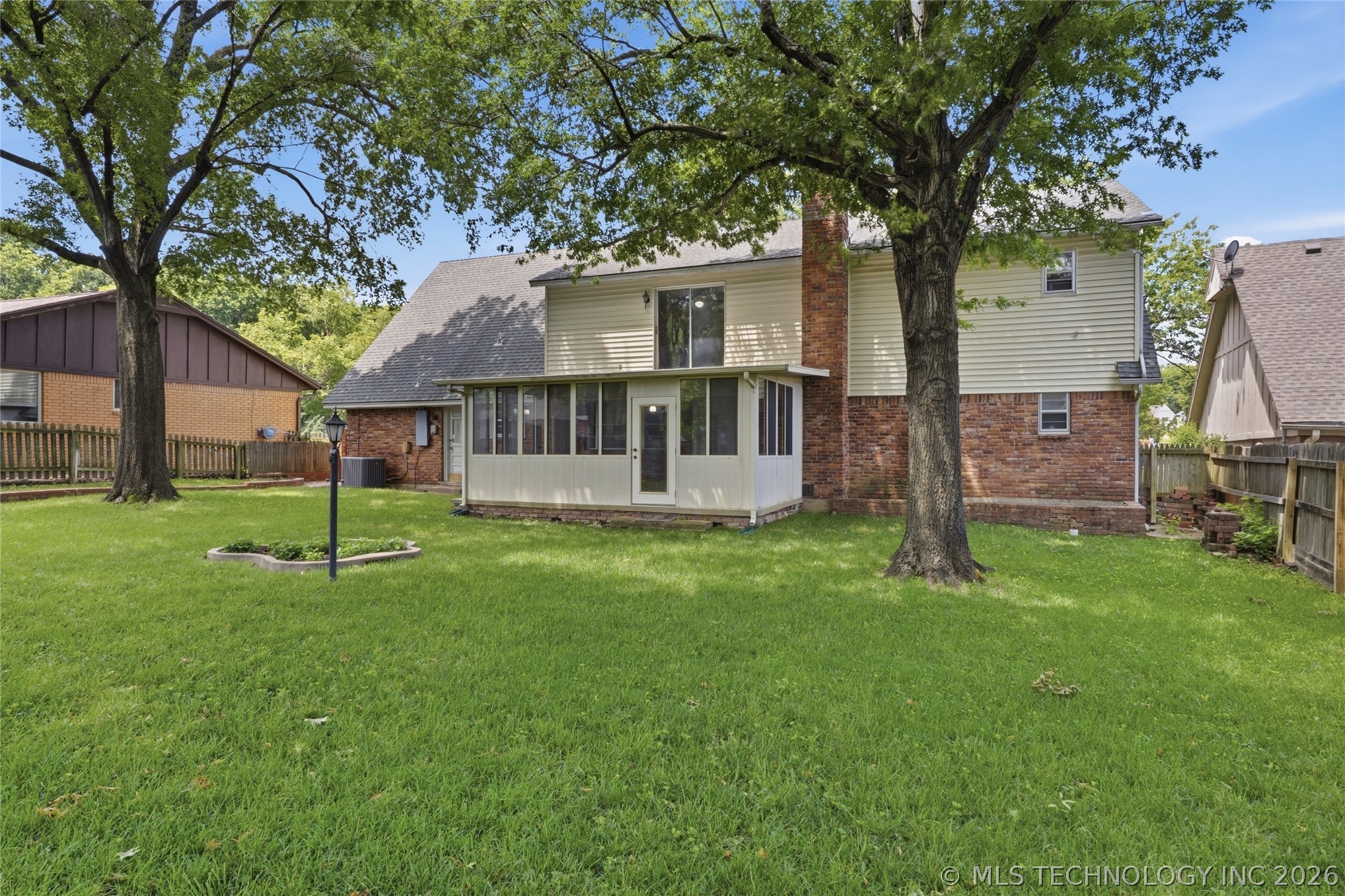 6553 S Hudson Place Tulsa OK 74136