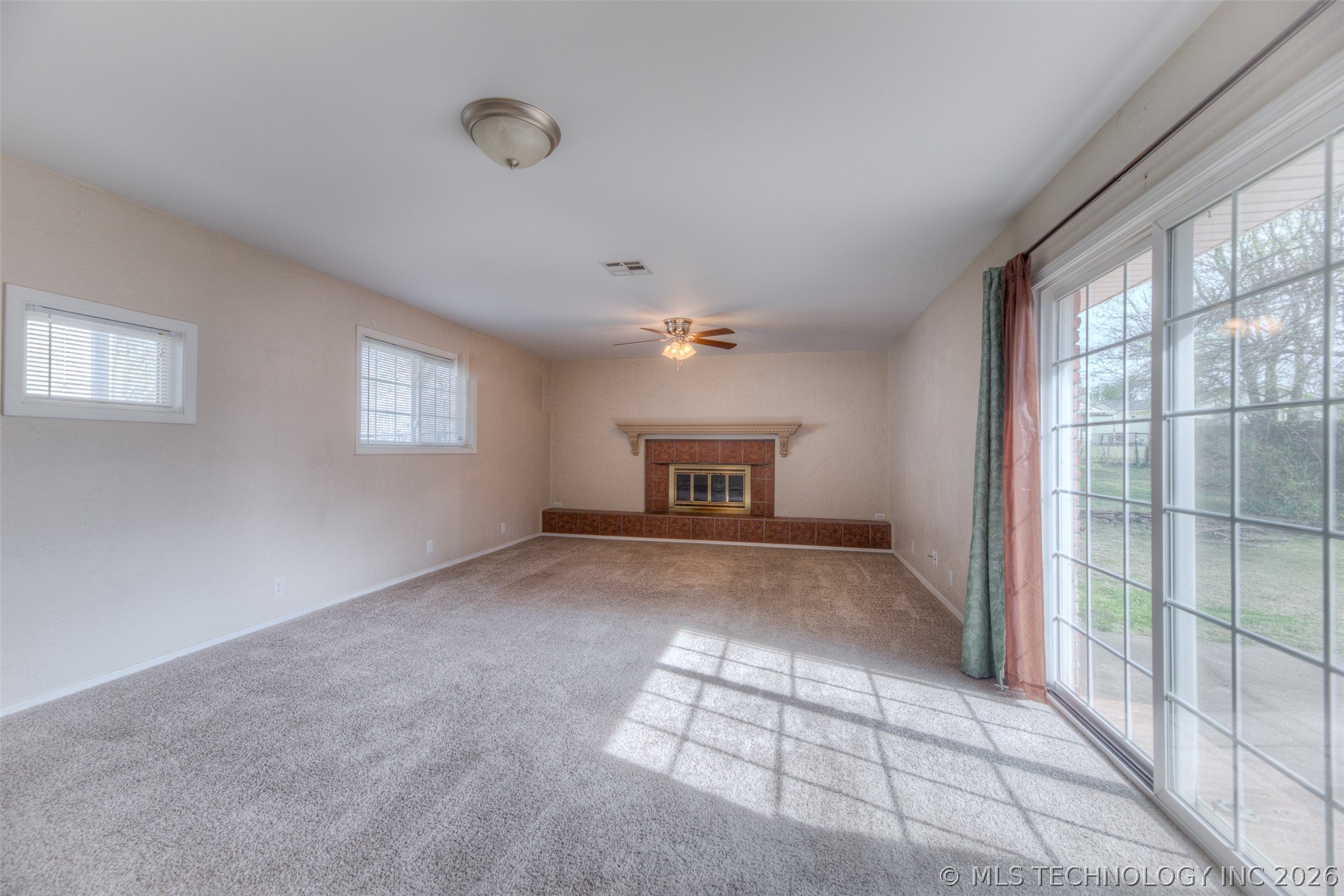 5773 E 26th Place Tulsa OK 74114