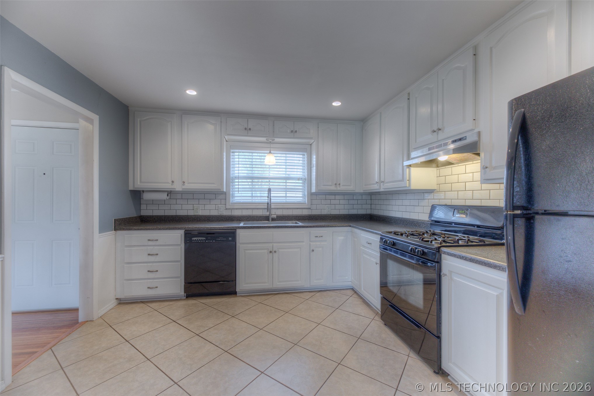 5773 E 26th Place Tulsa OK 74114