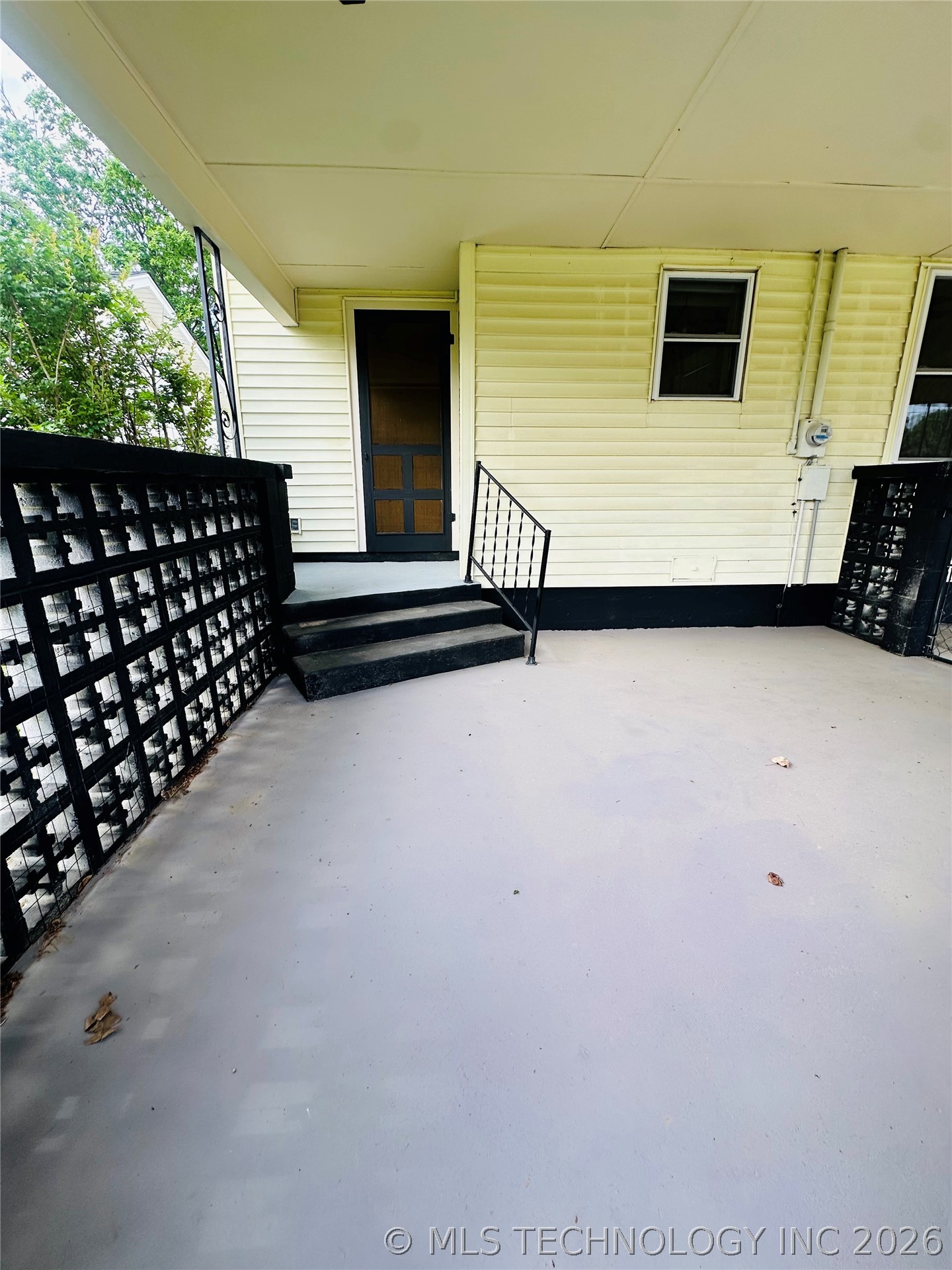1001 Summit Street Henryetta OK 74437