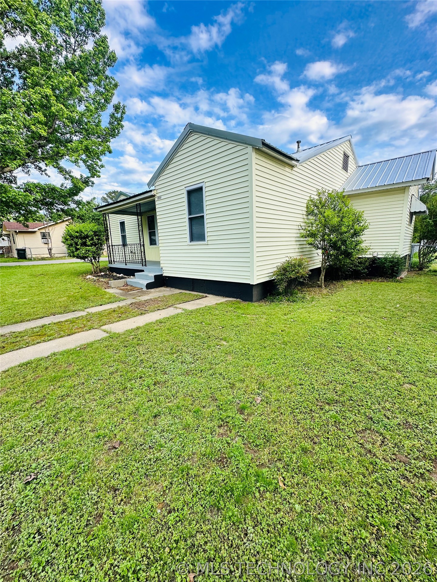 1001 Summit Street Henryetta OK 74437
