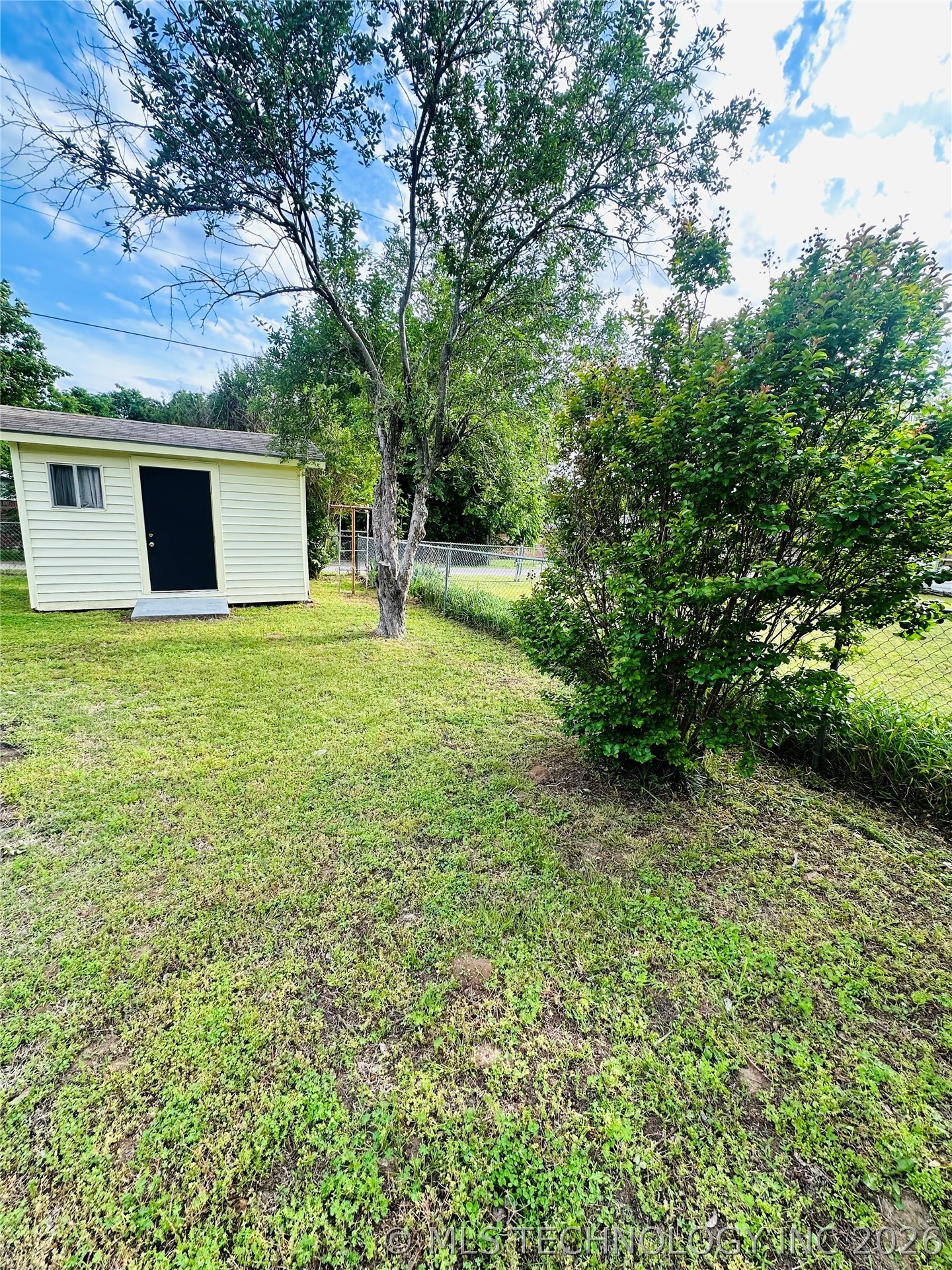 1001 Summit Street Henryetta OK 74437