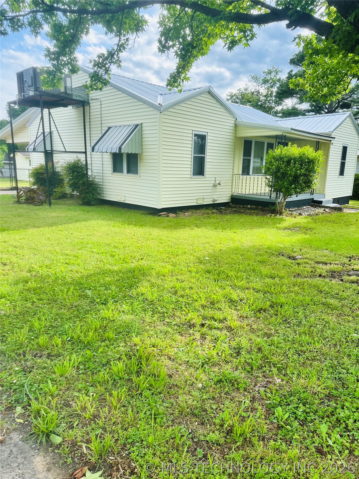 1001 Summit Street Henryetta OK 74437