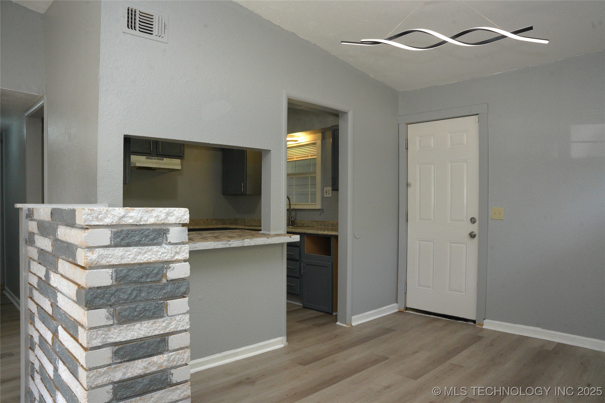 414 E 54th Street N Tulsa OK 74126
