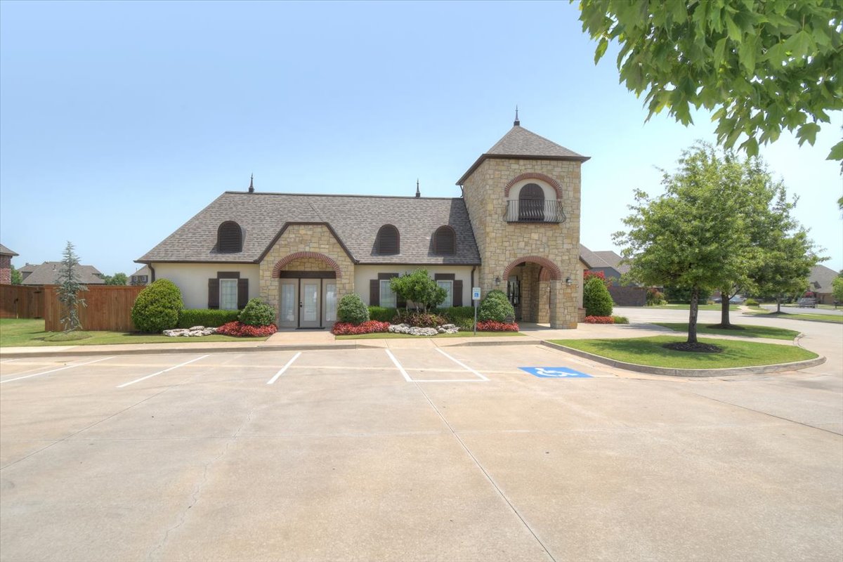 5018 S 164th Eastavenue Tulsa OK 74134