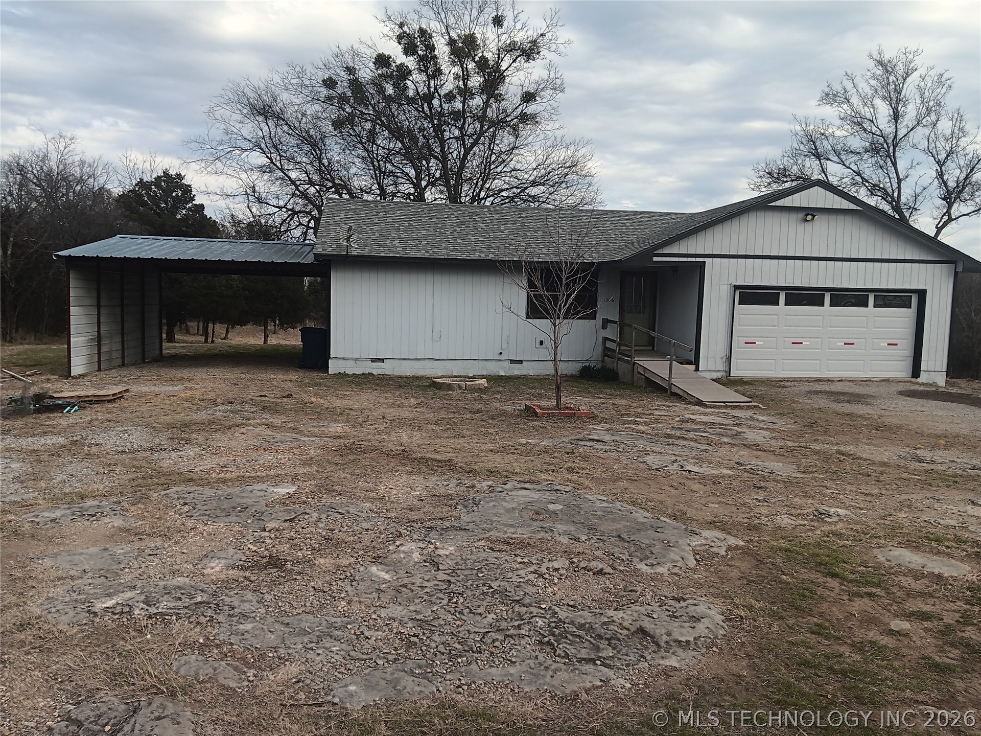 1206 N Lakeside Drive N Adair OK 74330