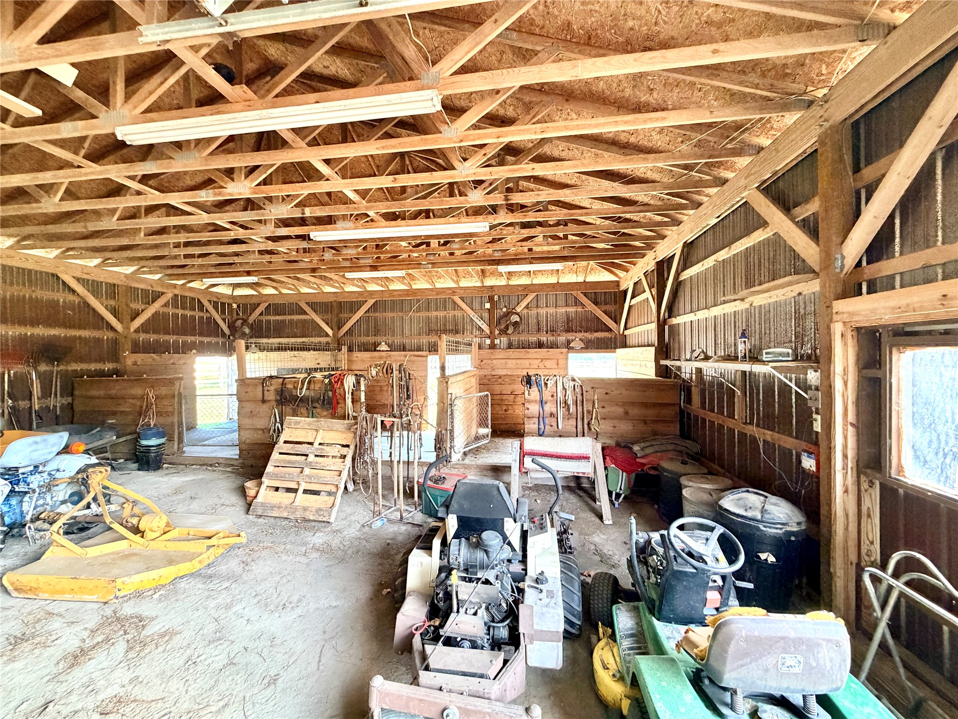 405 Pryor Avenue Pocola OK 74902