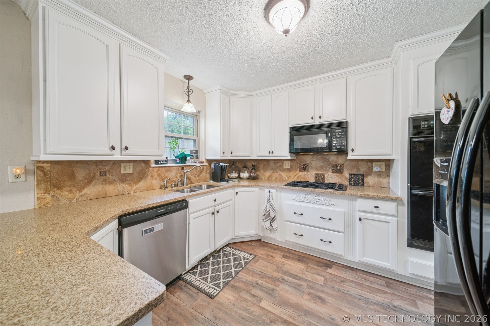 1210 E 10th Street Sand Springs OK 74063