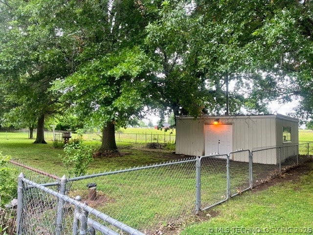 603 7th Avenue Warner OK 74469