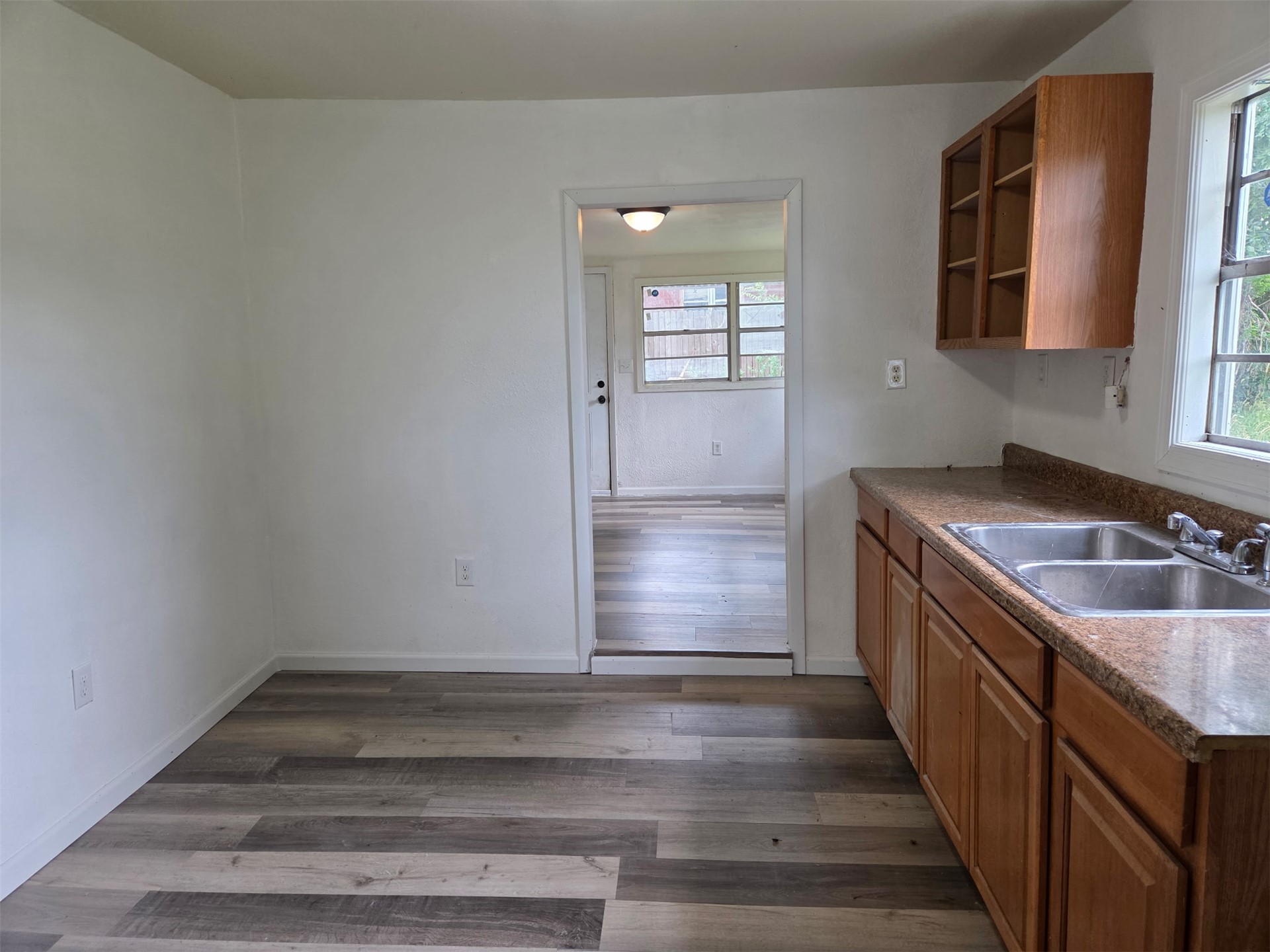 453 NE Elmhurst Avenue Bartlesville OK 74006