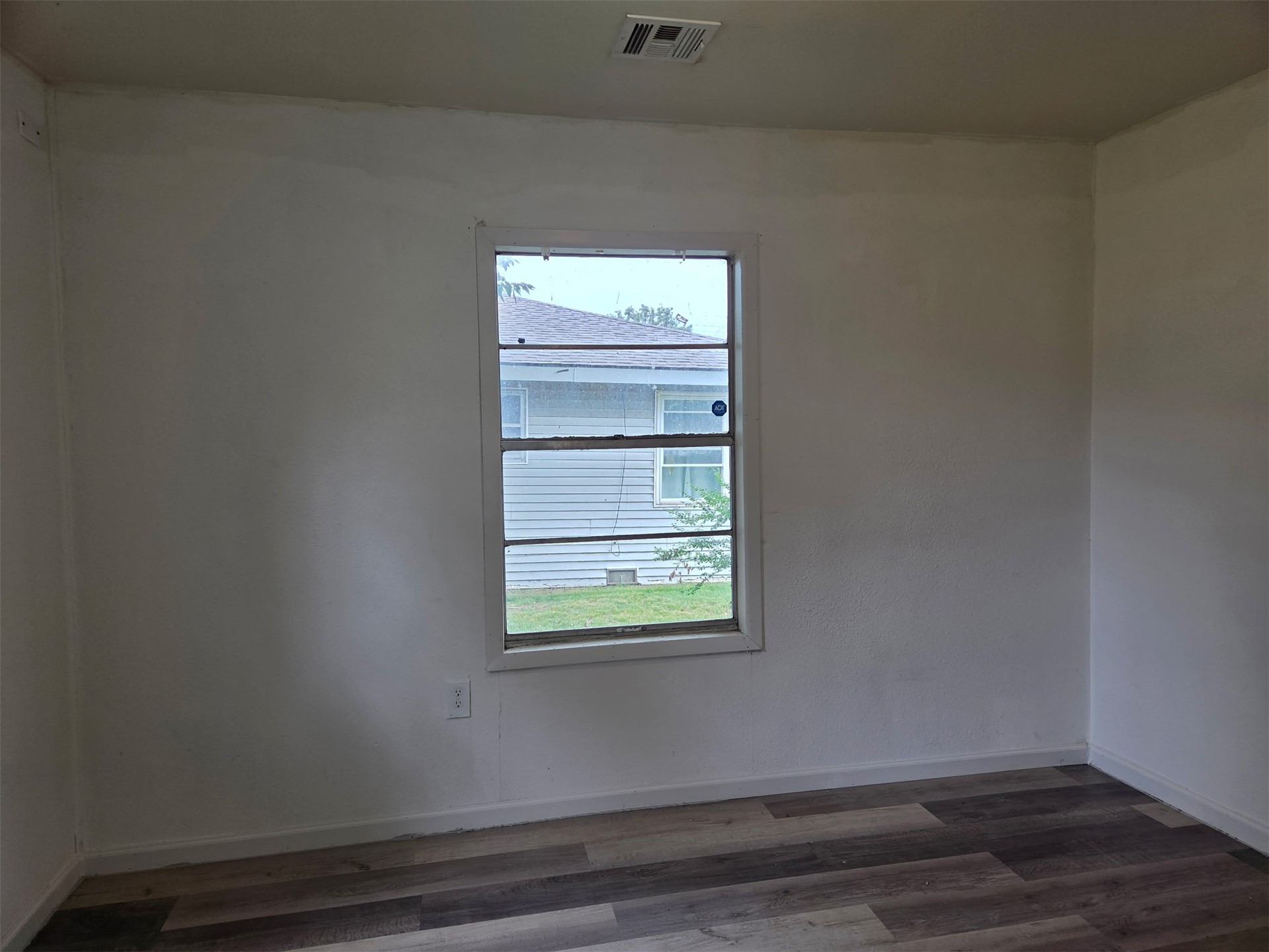 453 NE Elmhurst Avenue Bartlesville OK 74006