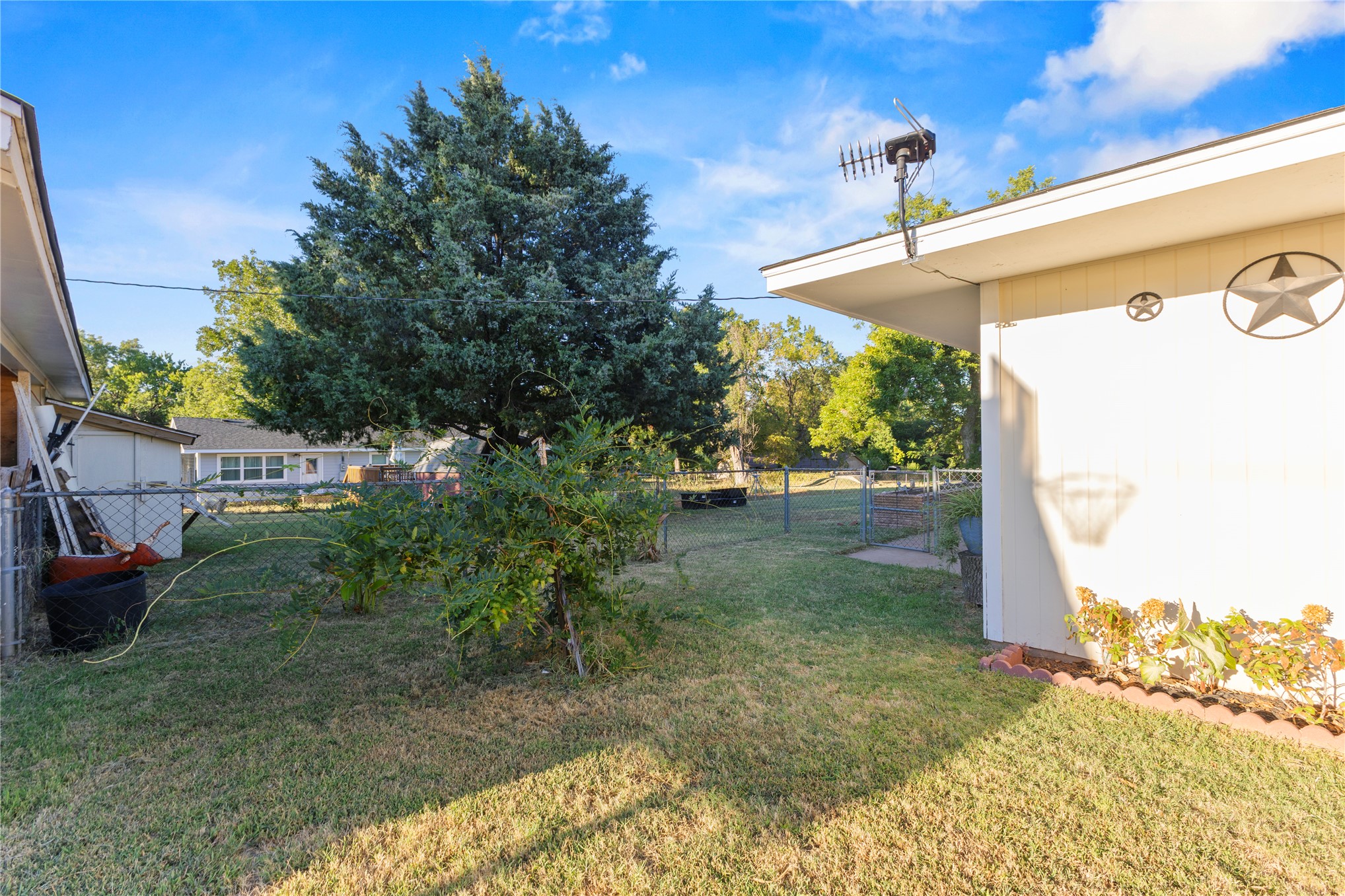 506 E Schmid Wynnewood OK 73098
