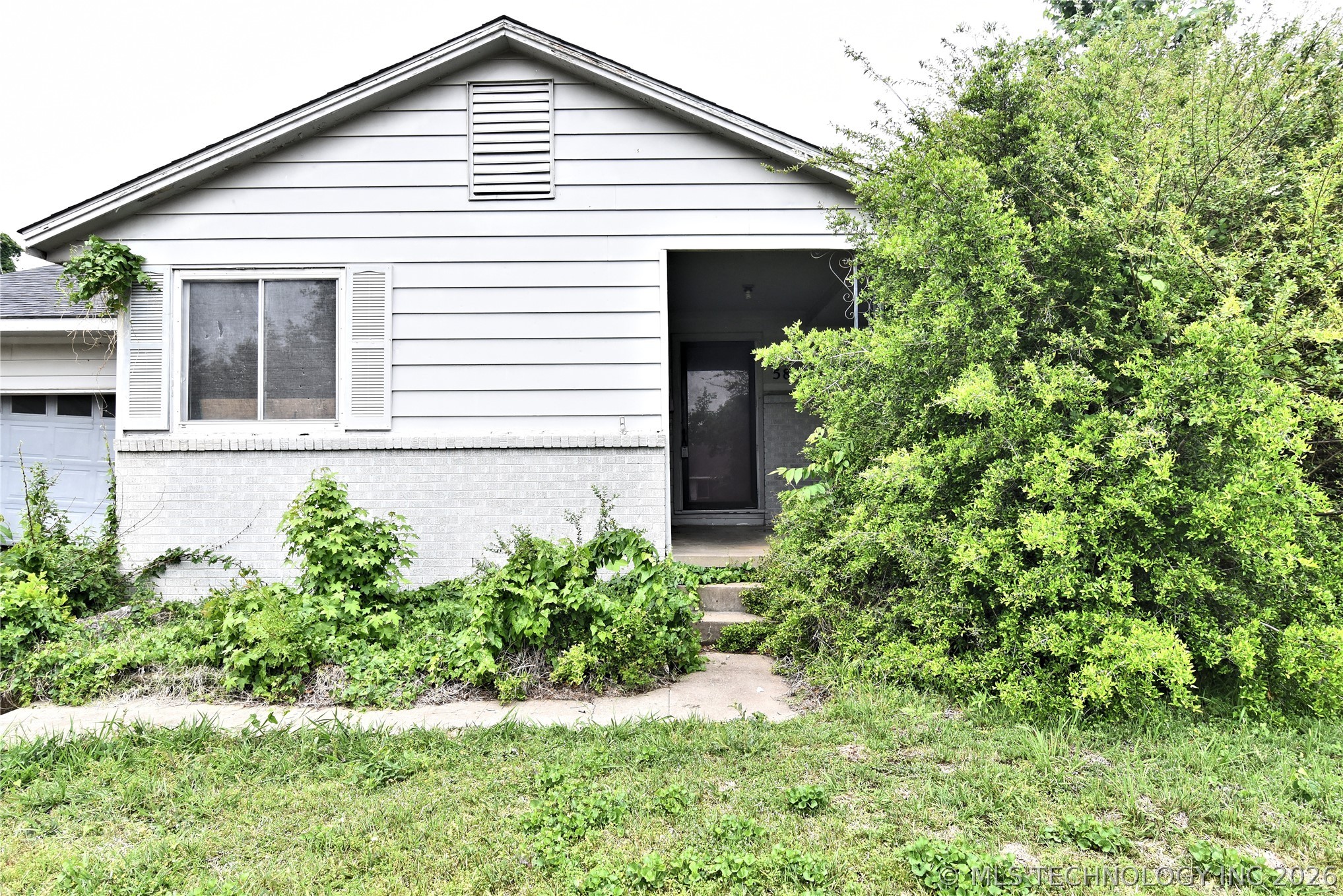 5807 E 22nd Place S Tulsa OK 74114