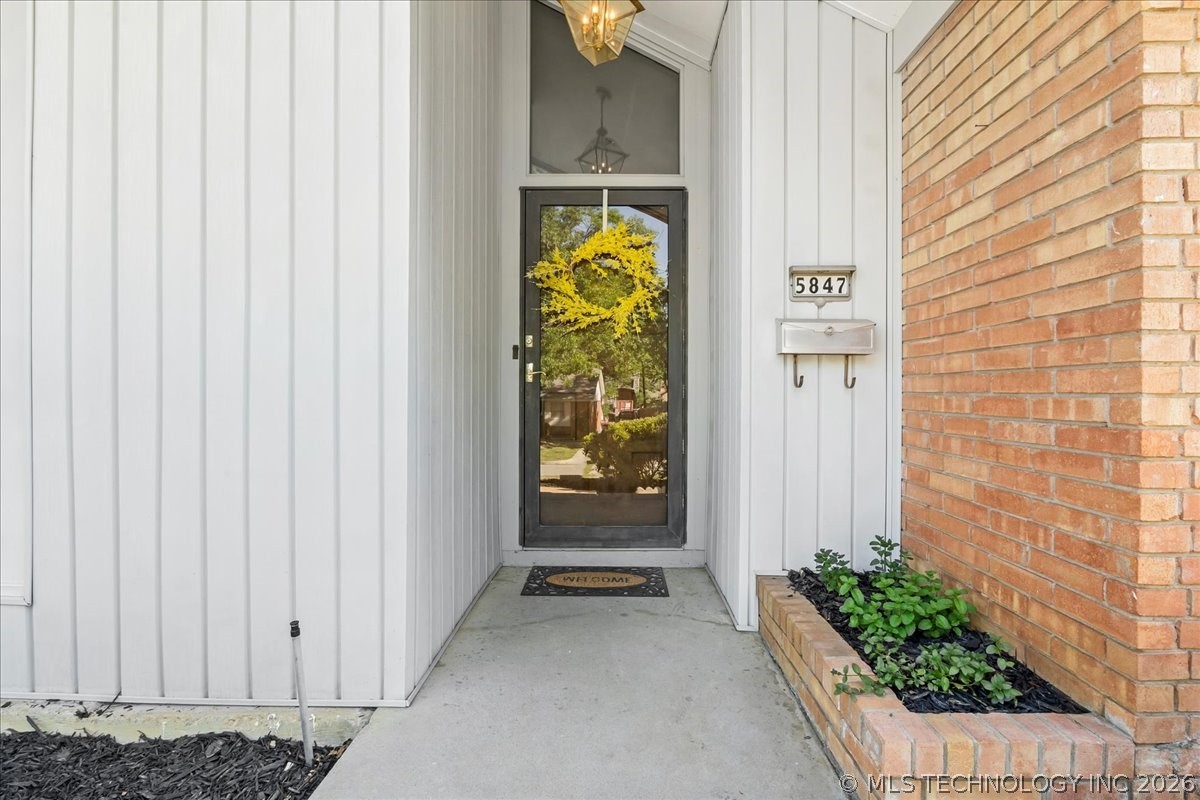 5847 S 67th Eastavenue Tulsa OK 74145
