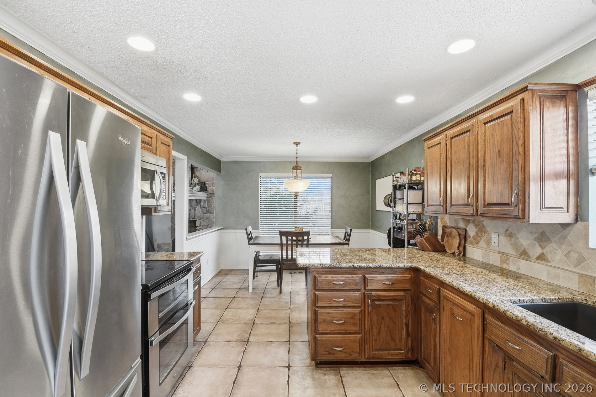 8304 S 4th Street Broken Arrow OK 74011