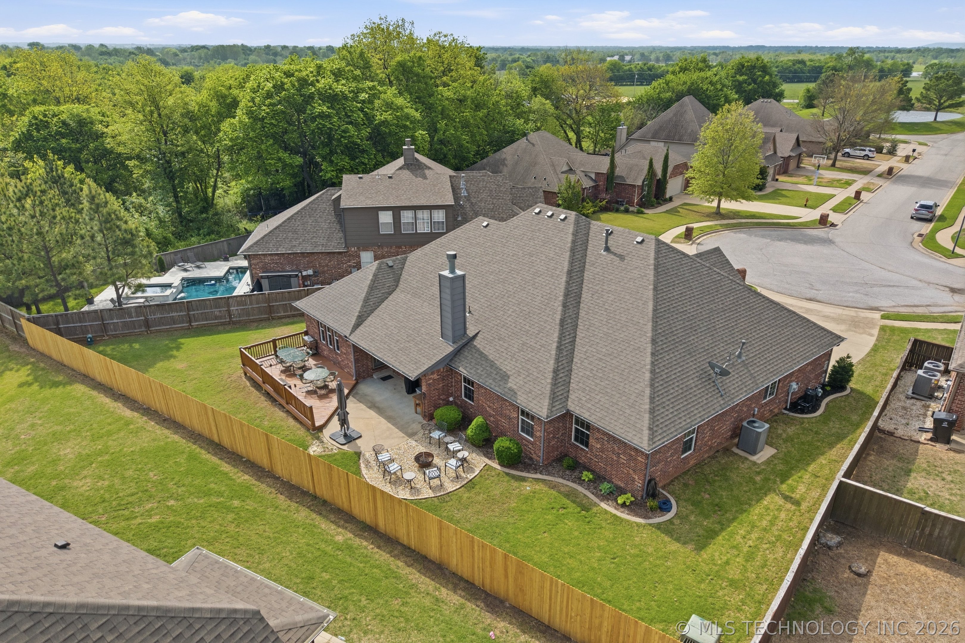 1904 E Laredo Street Broken Arrow OK 74012