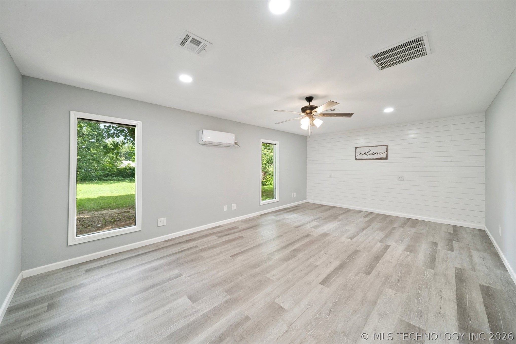 412 W Roger Street Oilton OK 74052