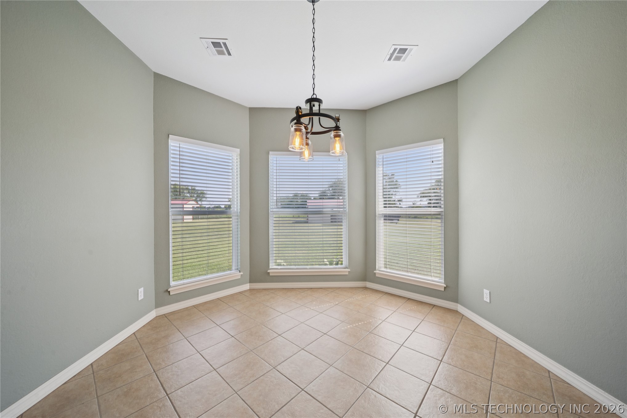 19854 E 470 Road Claremore OK 74019