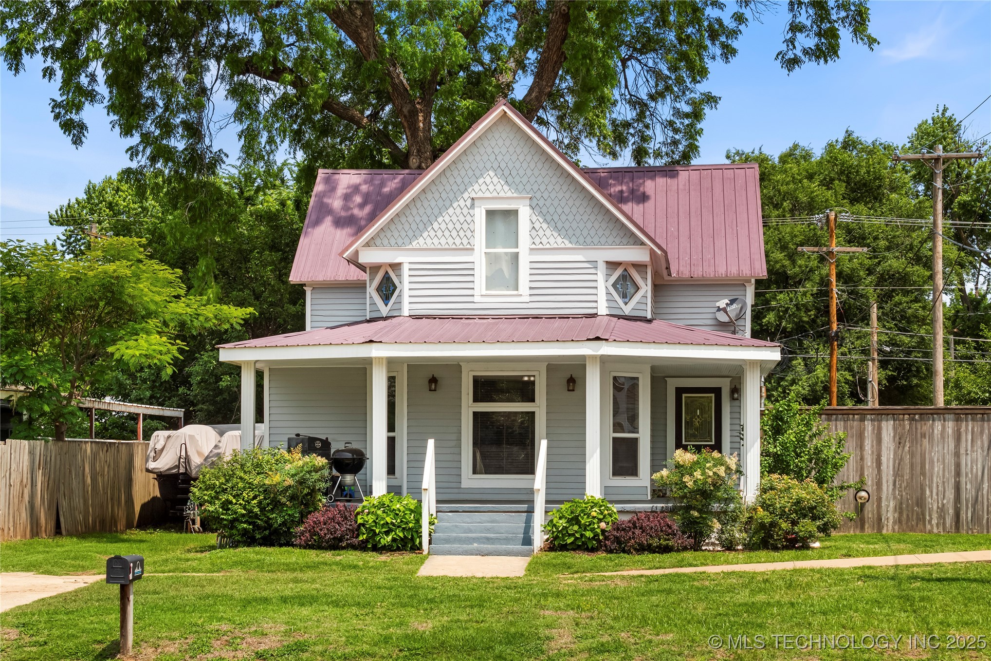 206 W Grand Tonkawa OK 74653