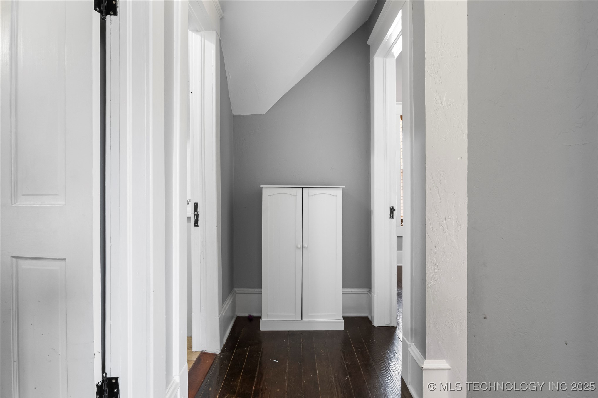 206 W Grand Tonkawa OK 74653