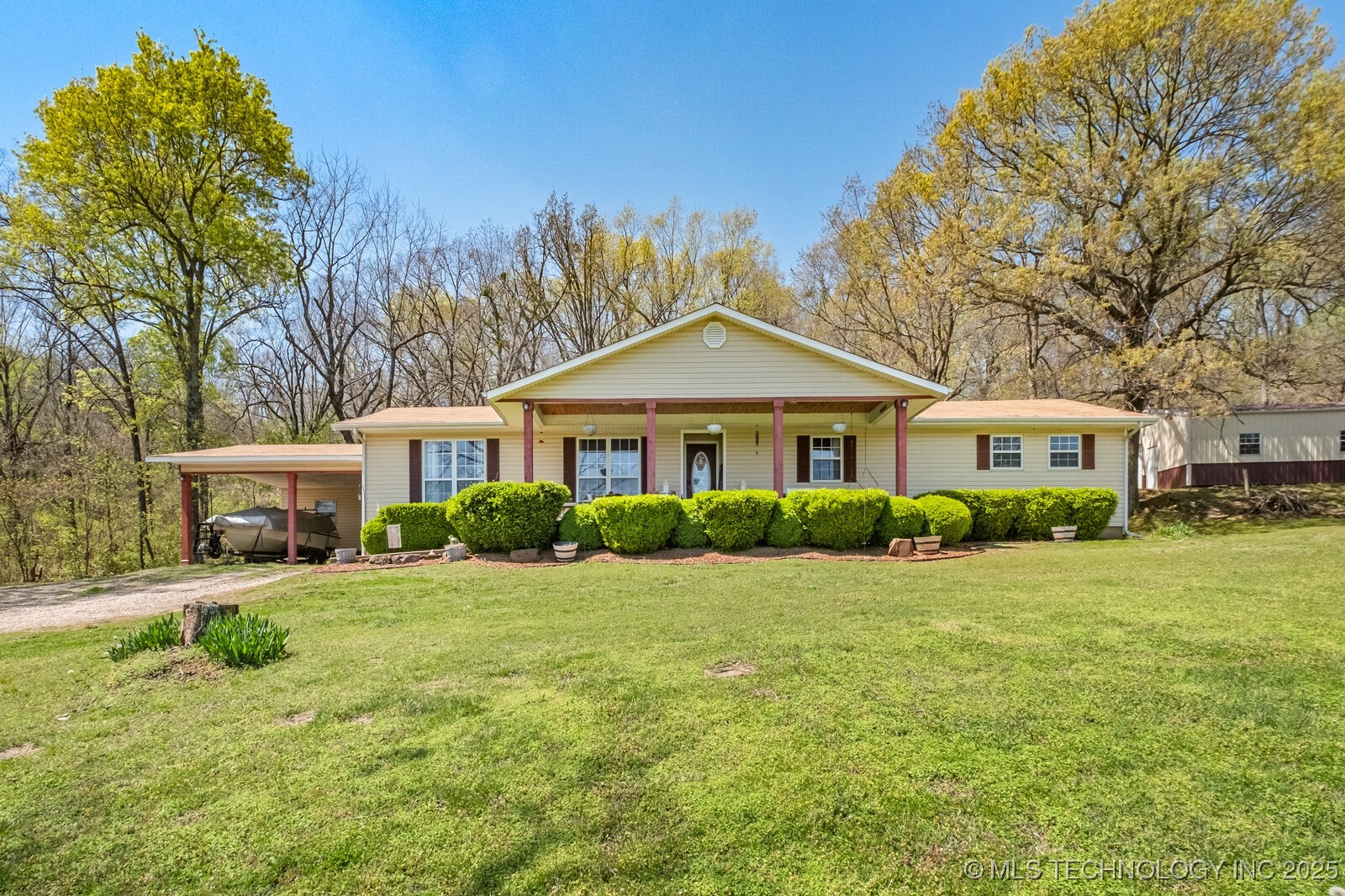 465561 Highway 100 Stilwell OK 74960