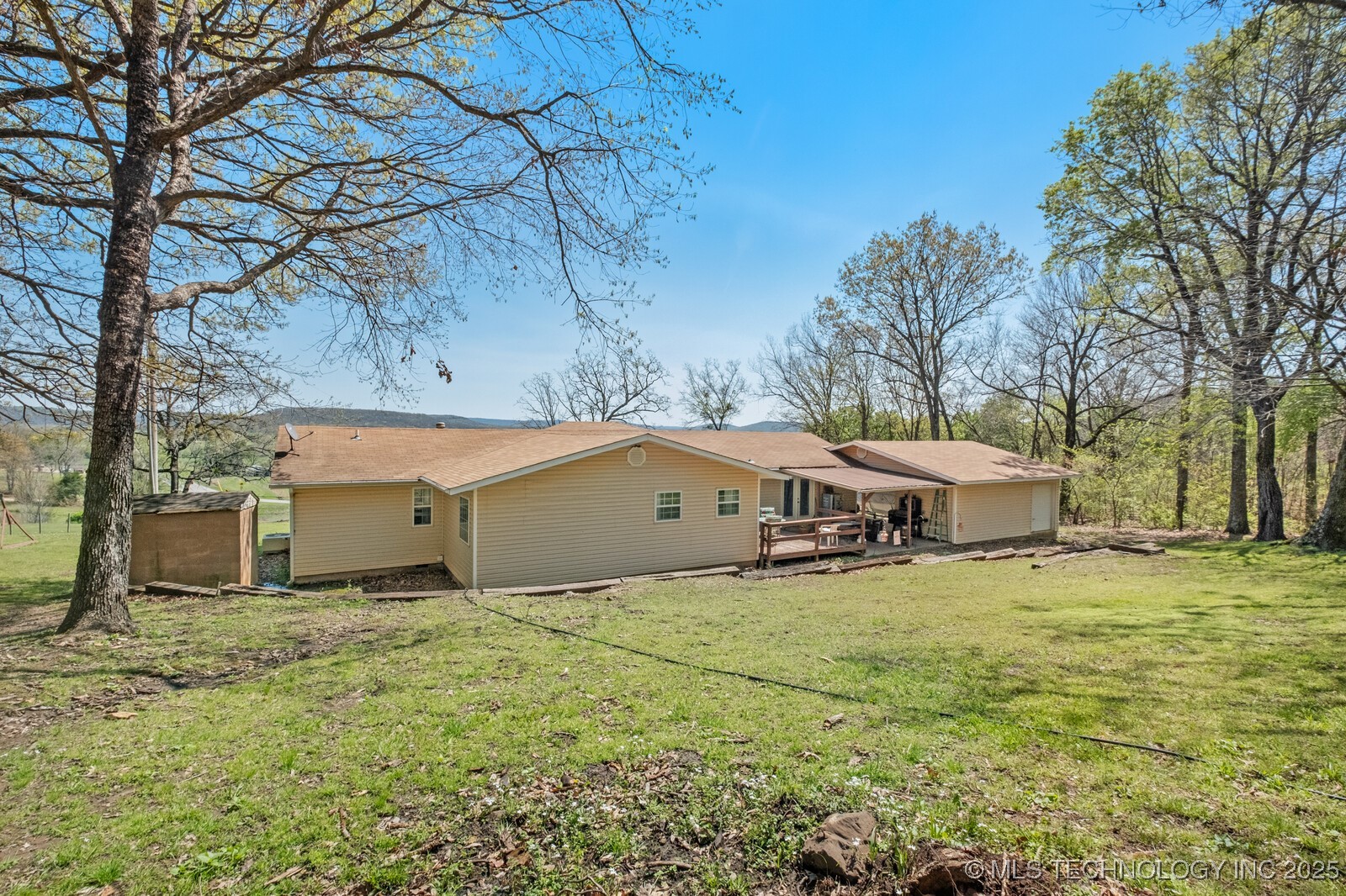 465561 Highway 100 Stilwell OK 74960