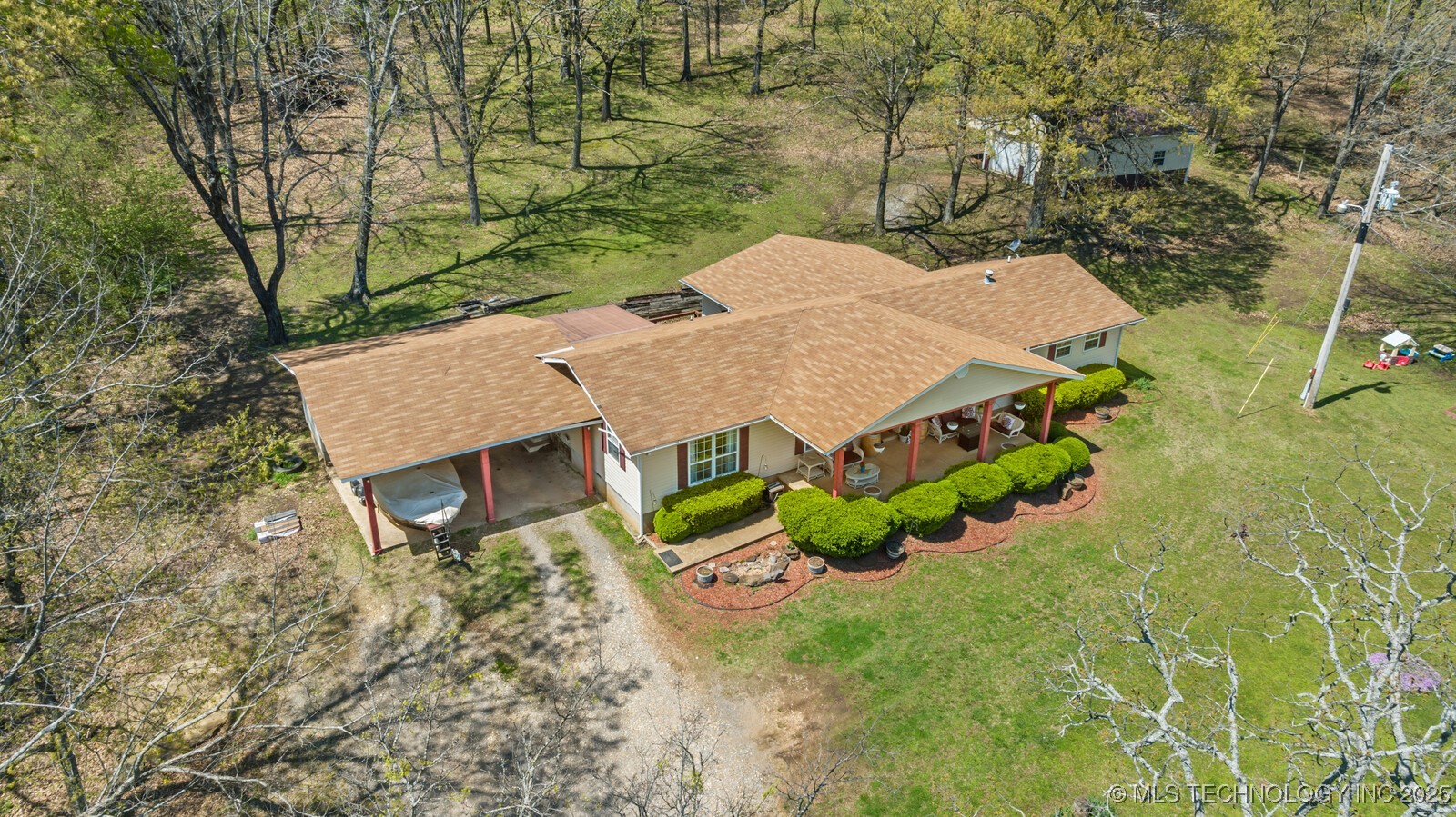 465561 Highway 100 Stilwell OK 74960