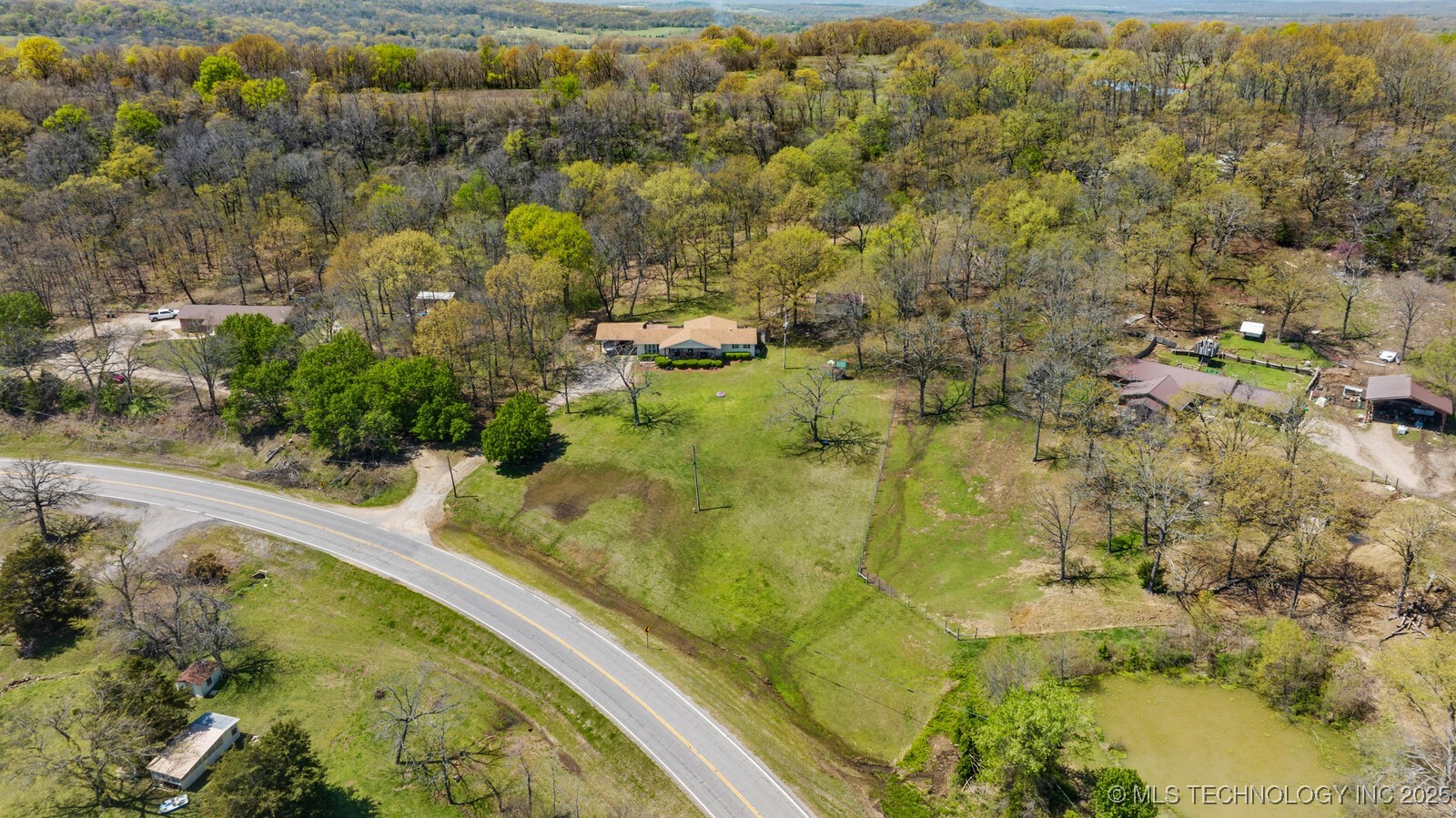 465561 Highway 100 Stilwell OK 74960