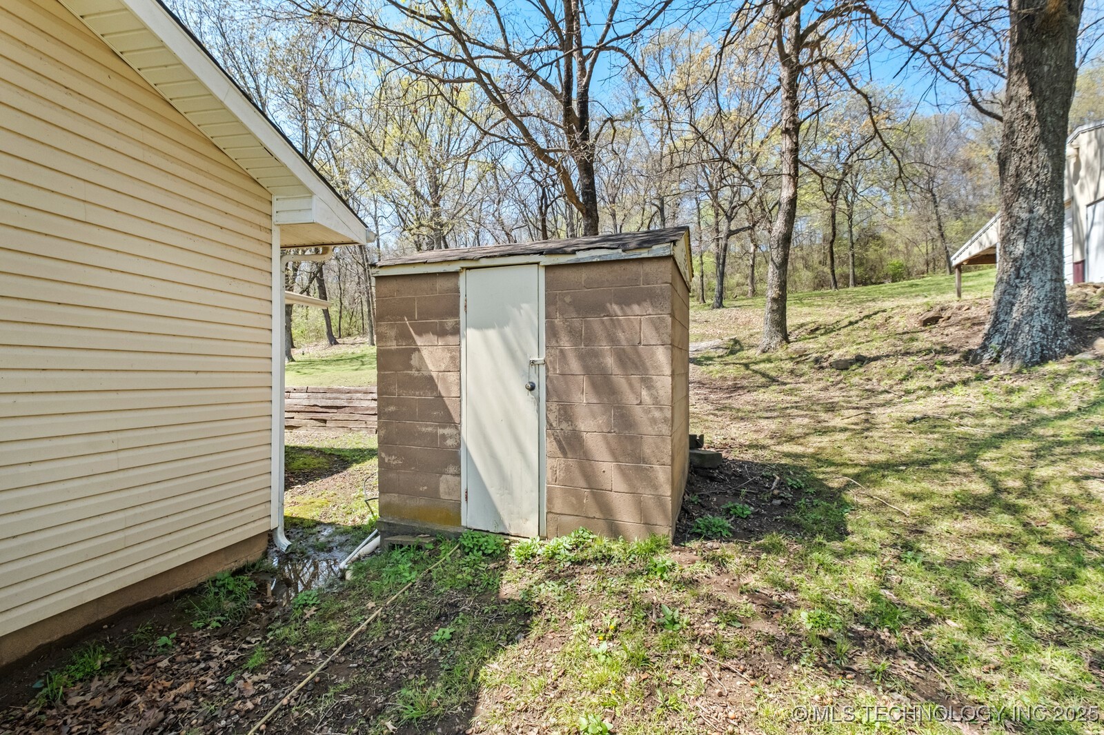 465561 Highway 100 Stilwell OK 74960