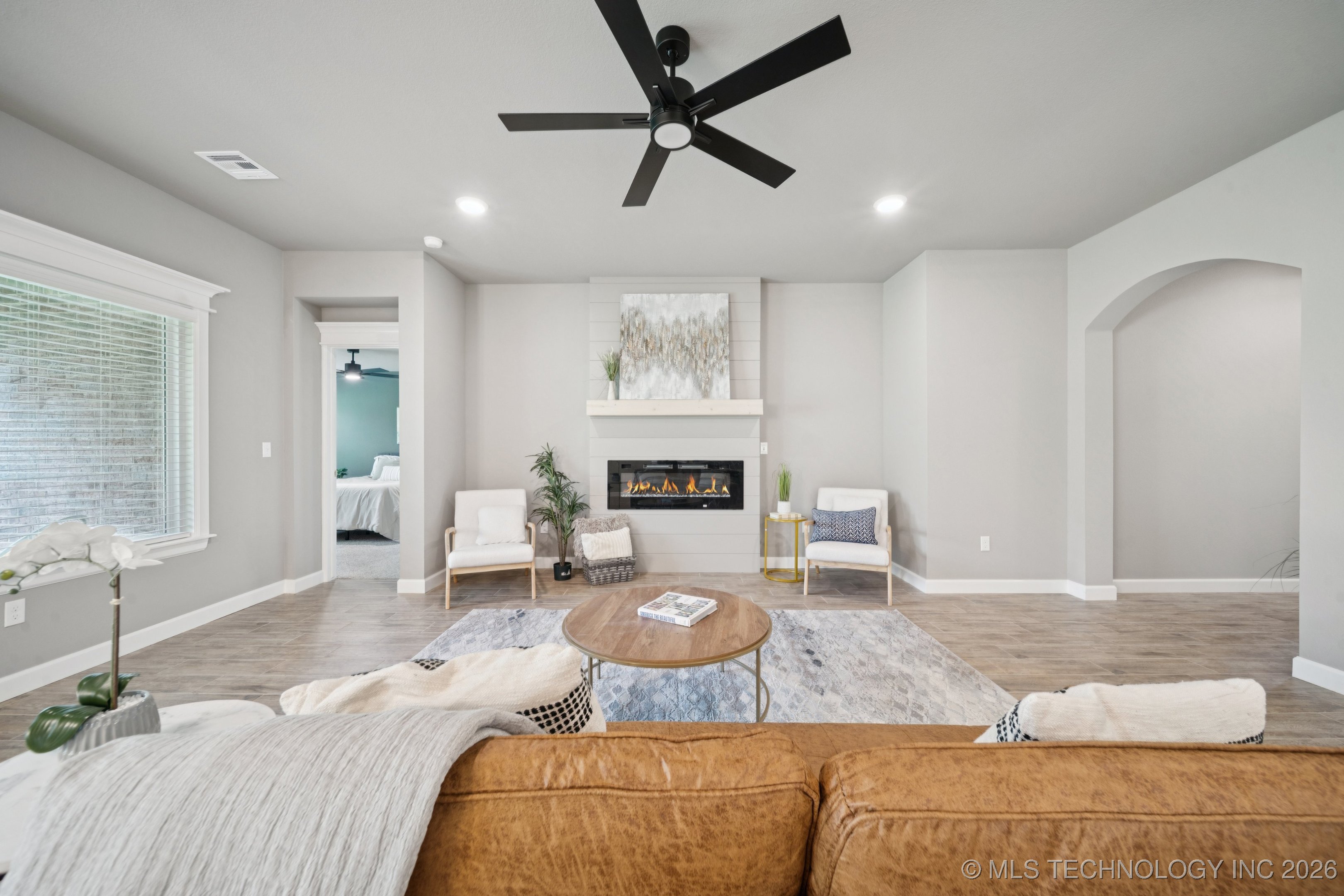 209 W Broadway Street Owasso OK 74055