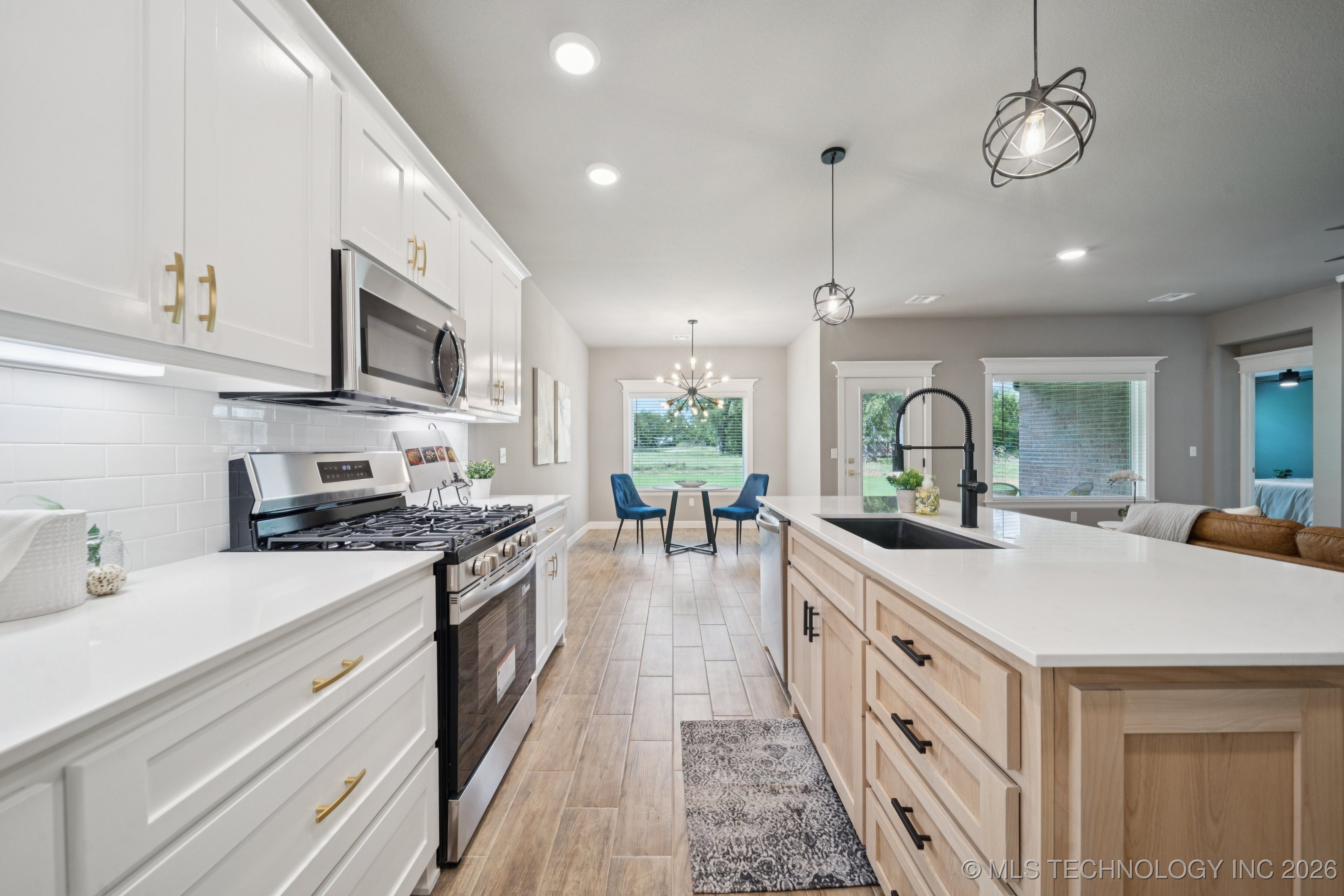 209 W Broadway Street Owasso OK 74055