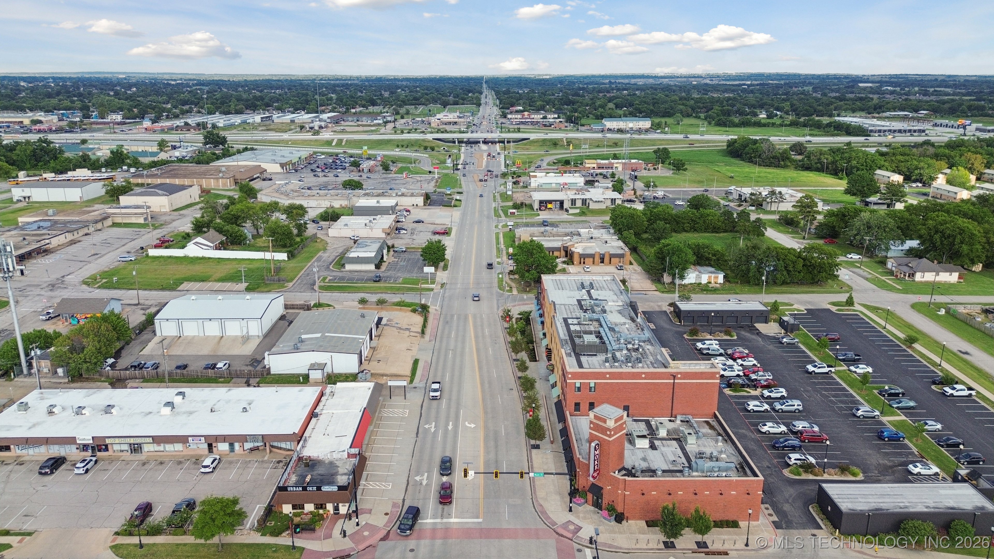 209 W Broadway Street Owasso OK 74055