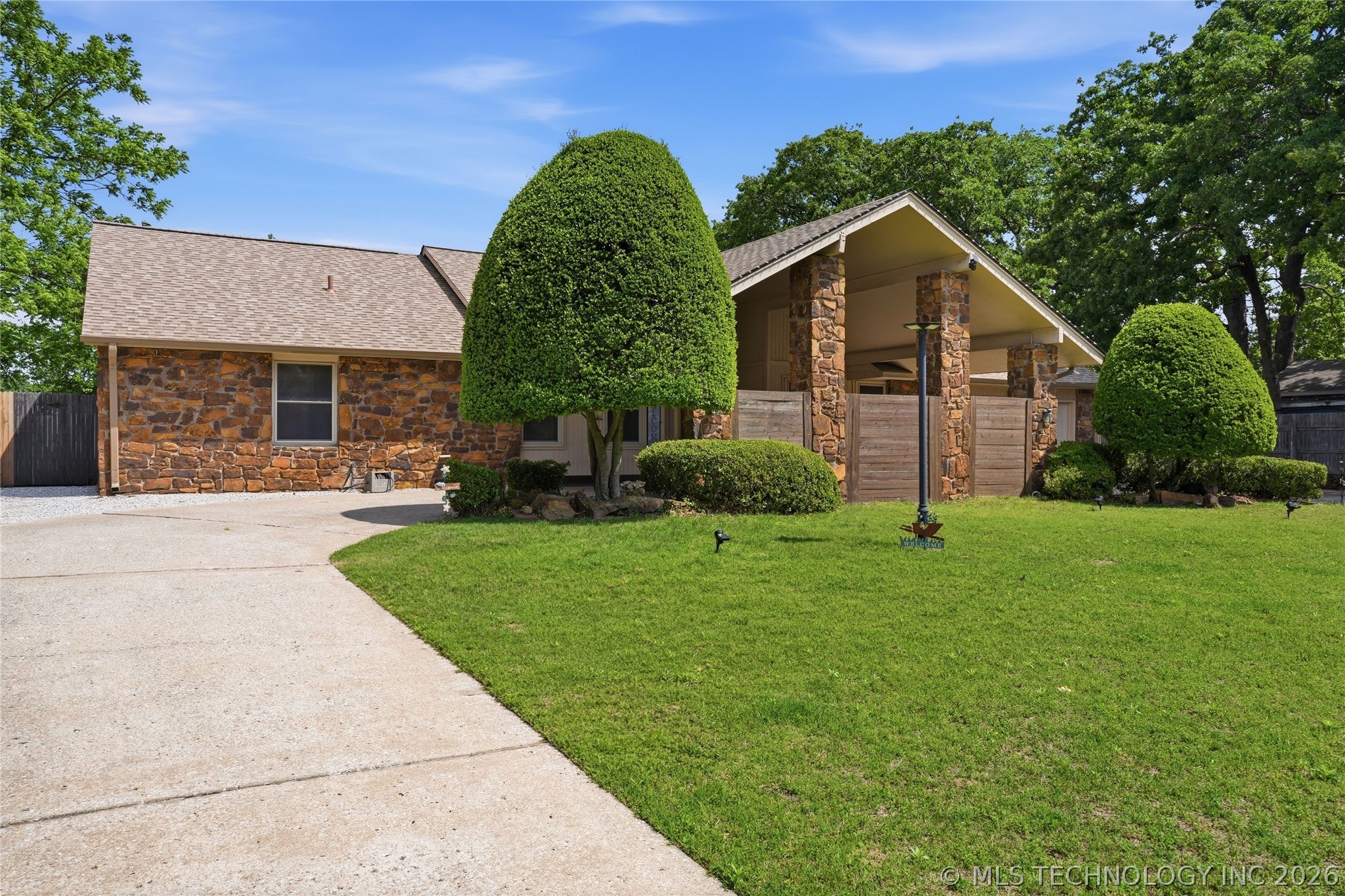 6121 E 97th Street Tulsa OK 74137