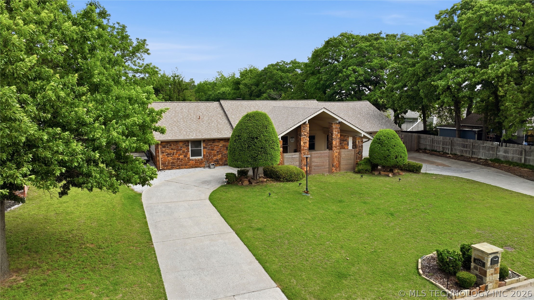 6121 E 97th Street Tulsa OK 74137