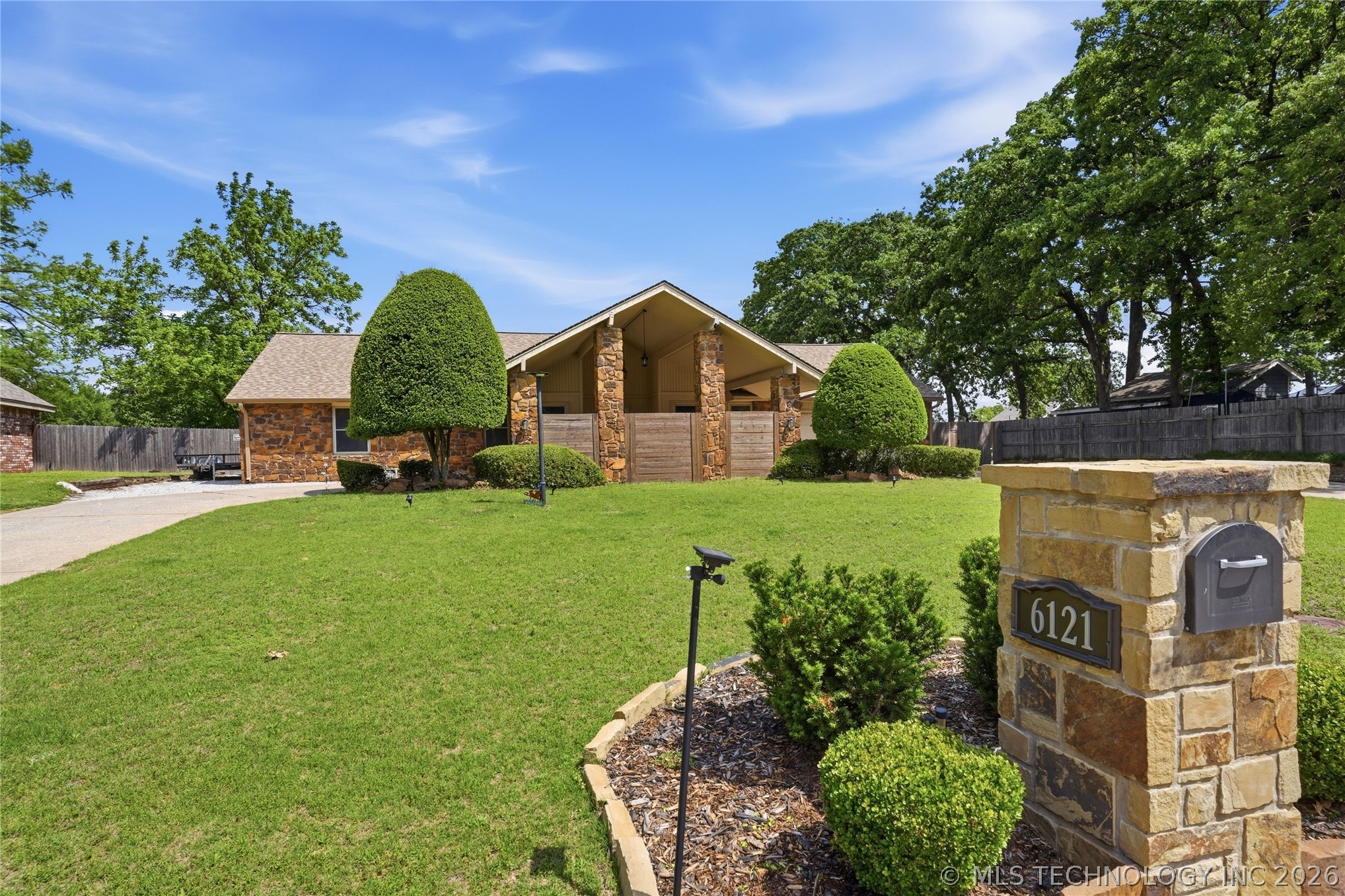 6121 E 97th Street Tulsa OK 74137